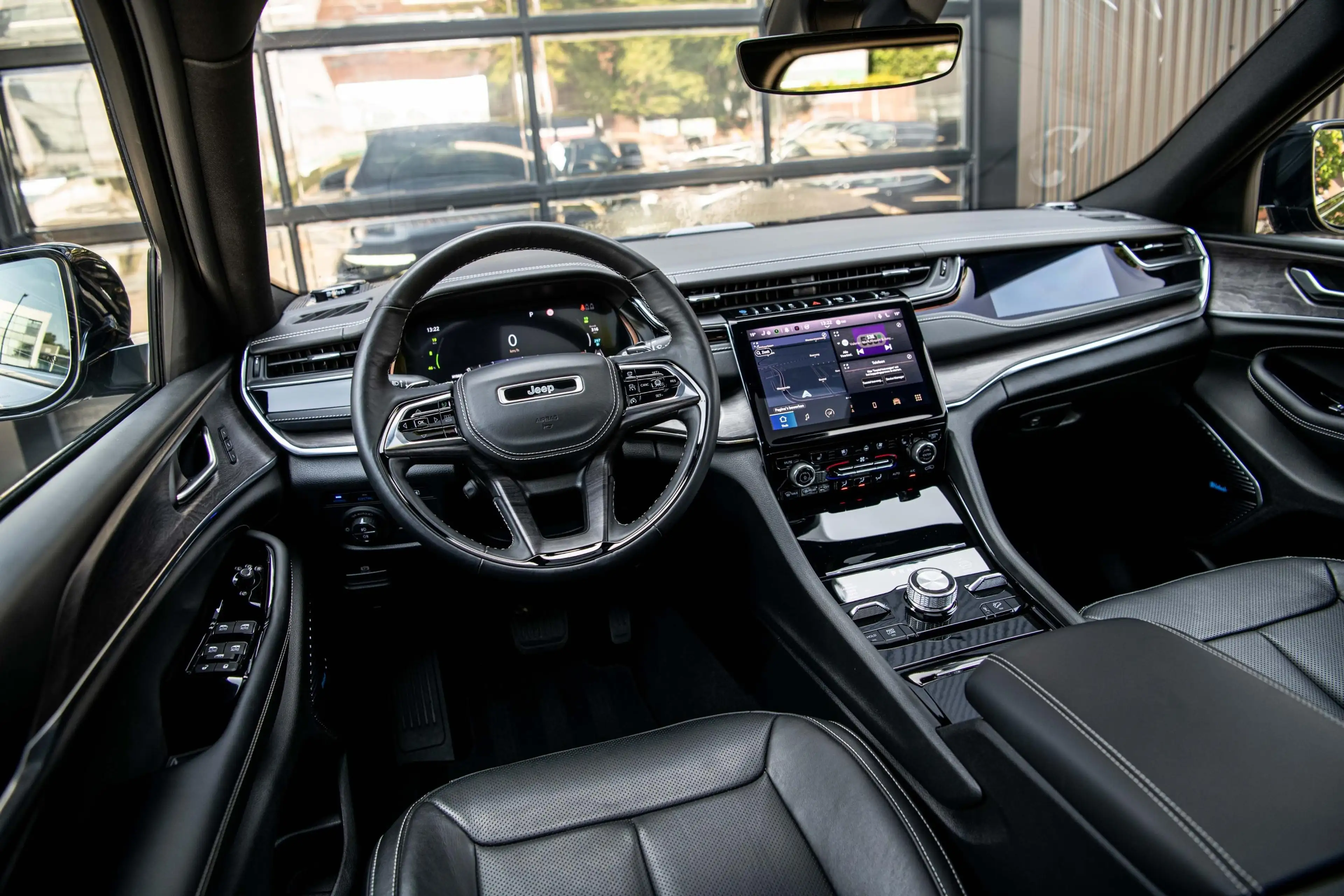 Jeep Grand Cherokee 2.0 Hybride | SOH 96% | Overland | Full Option | P — photo 5