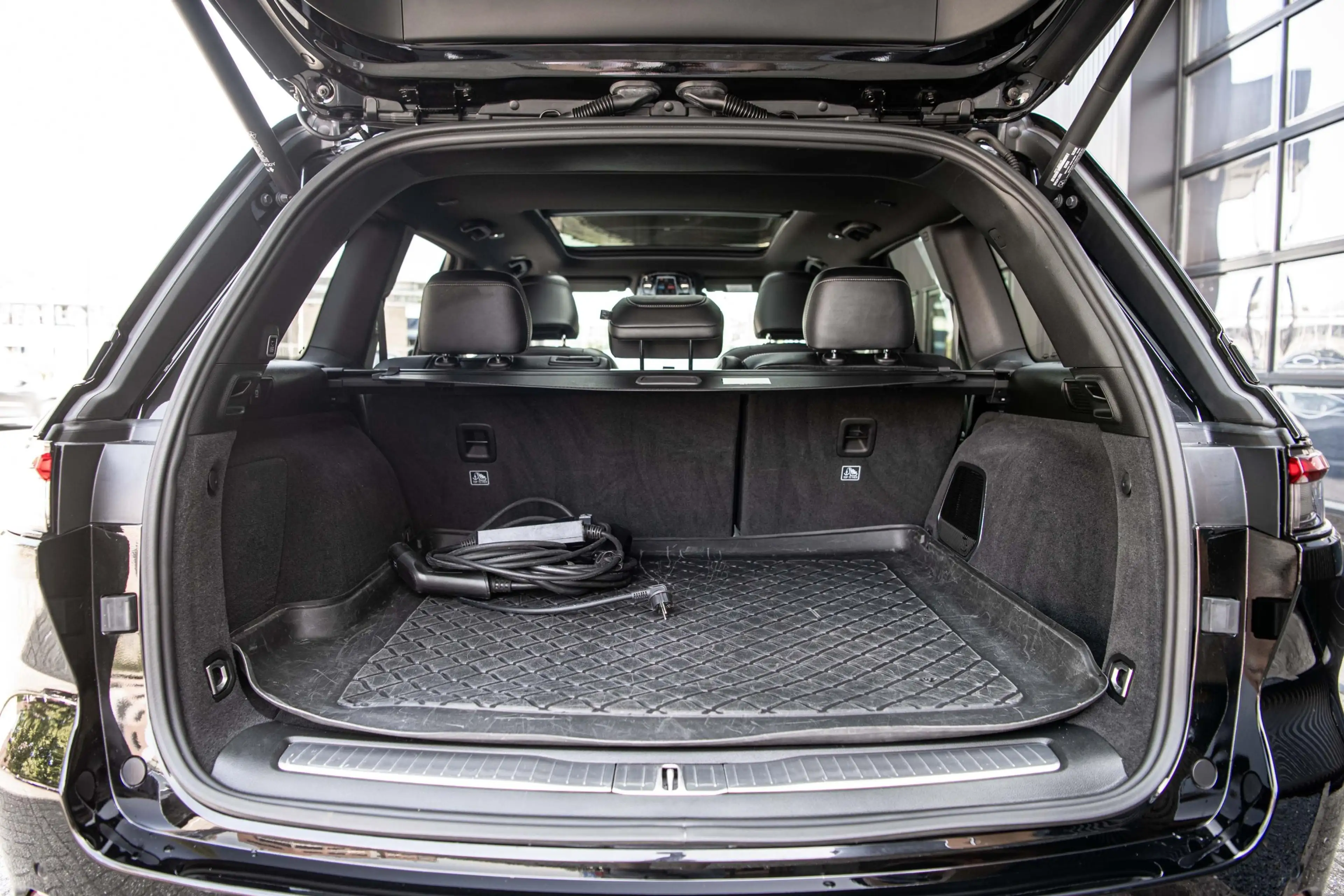 Jeep Grand Cherokee 2.0 Hybride | SOH 96% | Overland | Full Option | P — photo 47