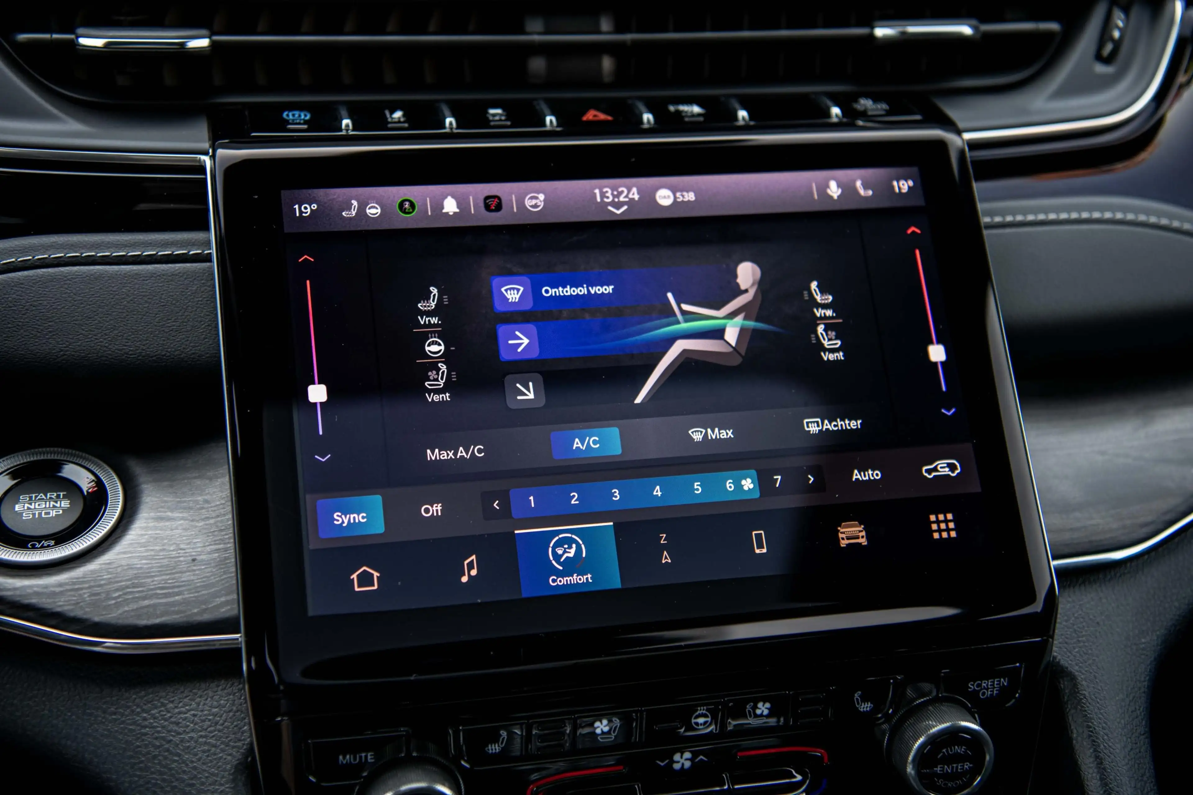 Jeep Grand Cherokee 2.0 Hybride | SOH 96% | Overland | Full Option | P — photo 19