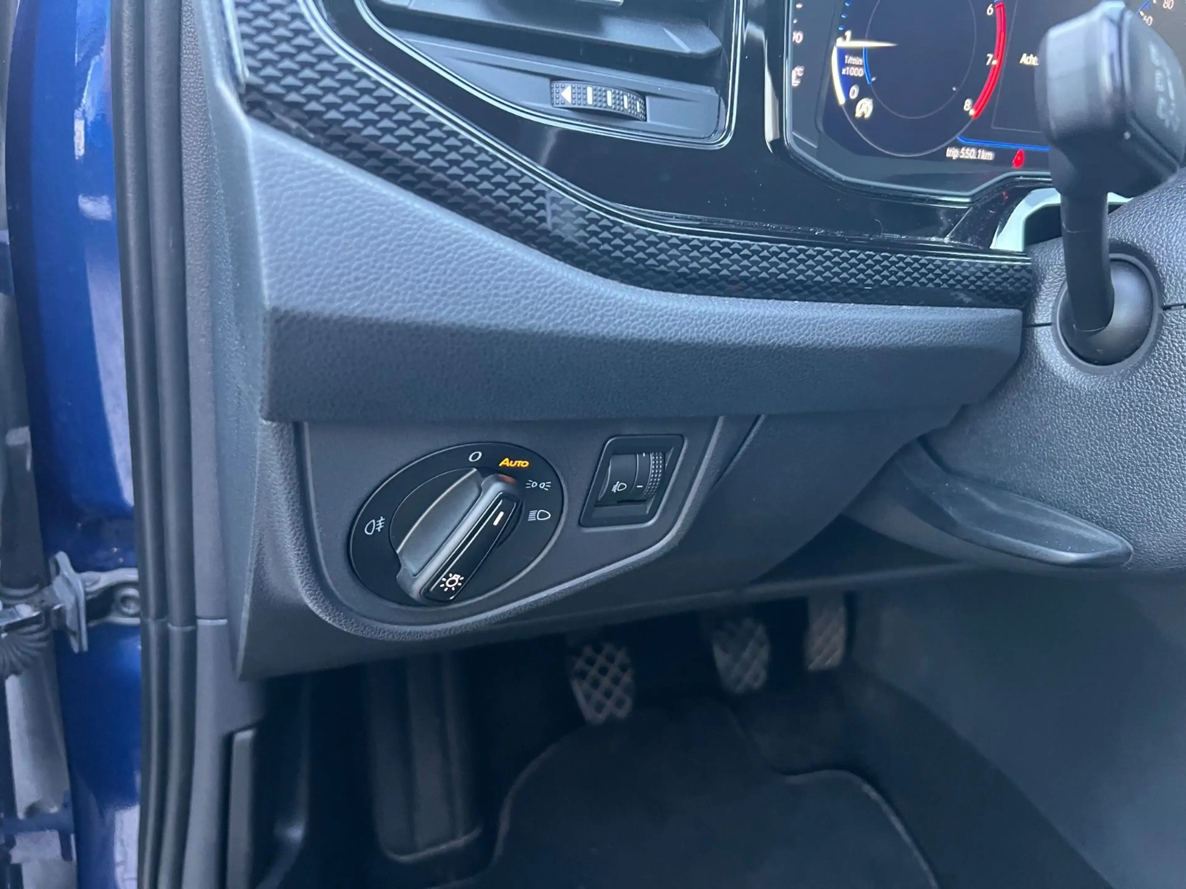 Volkswagen Taigo Life*Navi*Allwetterreifen*LED*Sitzheizung* — photo 15