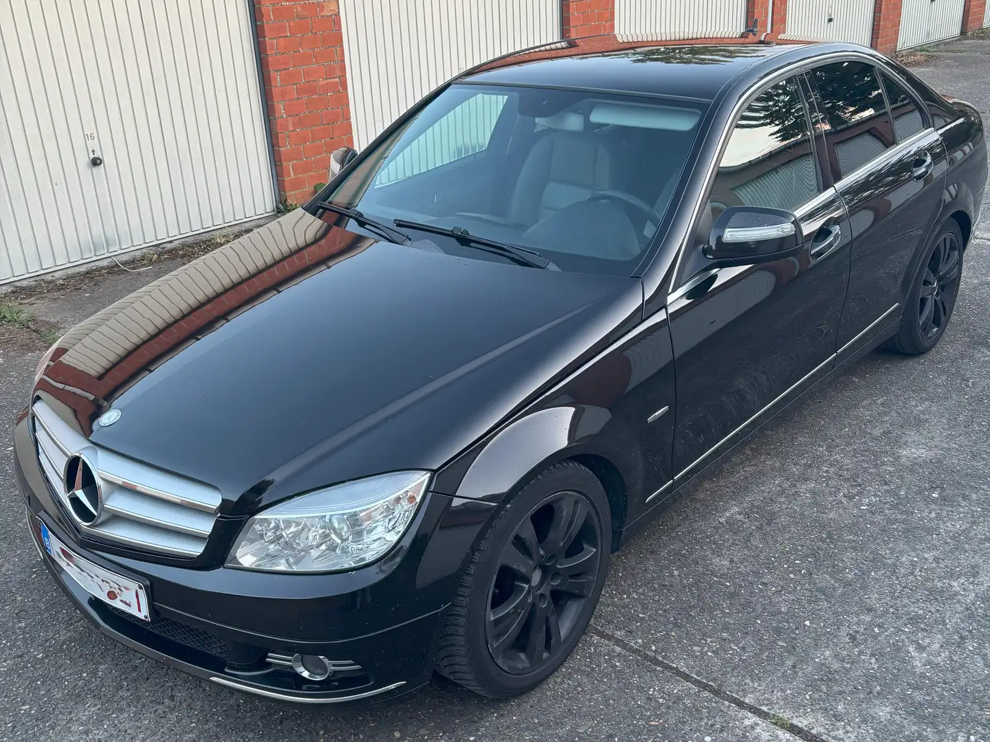 Mercedes-Benz C 200 C 200 CDI DPF BlueEFFICIENCY Elegance Zwart - 1
