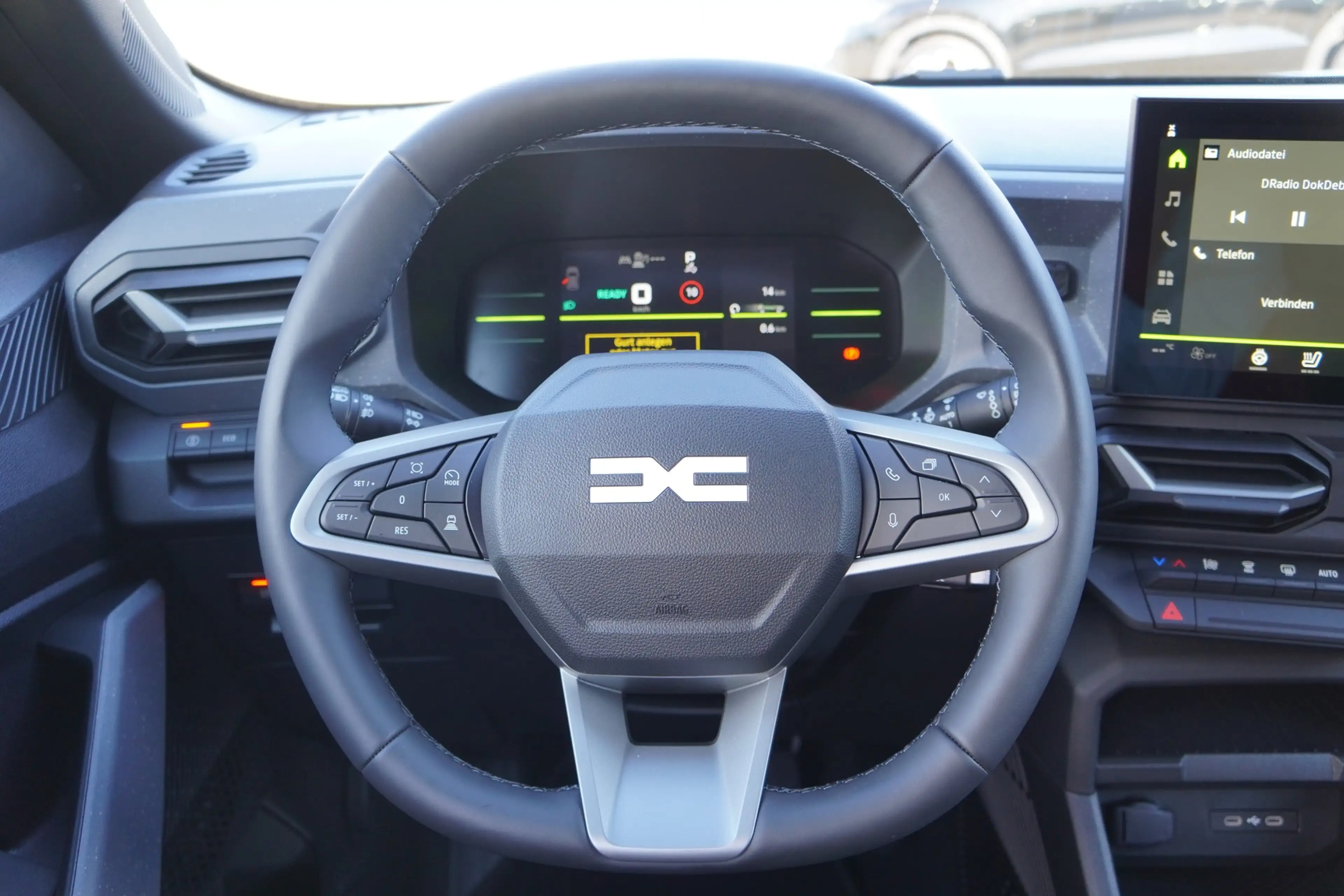 Dacia Duster Hybrid 155 Aut. LED ACC Navi — photo 15