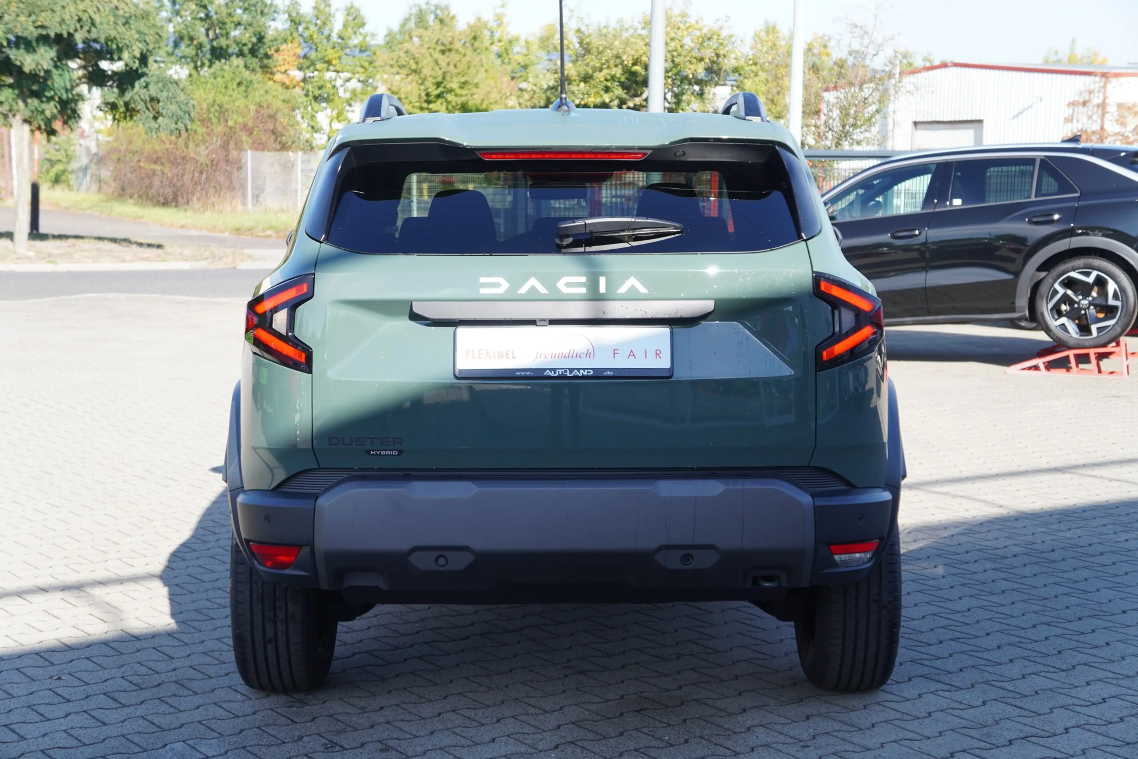Dacia Duster Hybrid 155 Aut. LED ACC Navi — photo 5