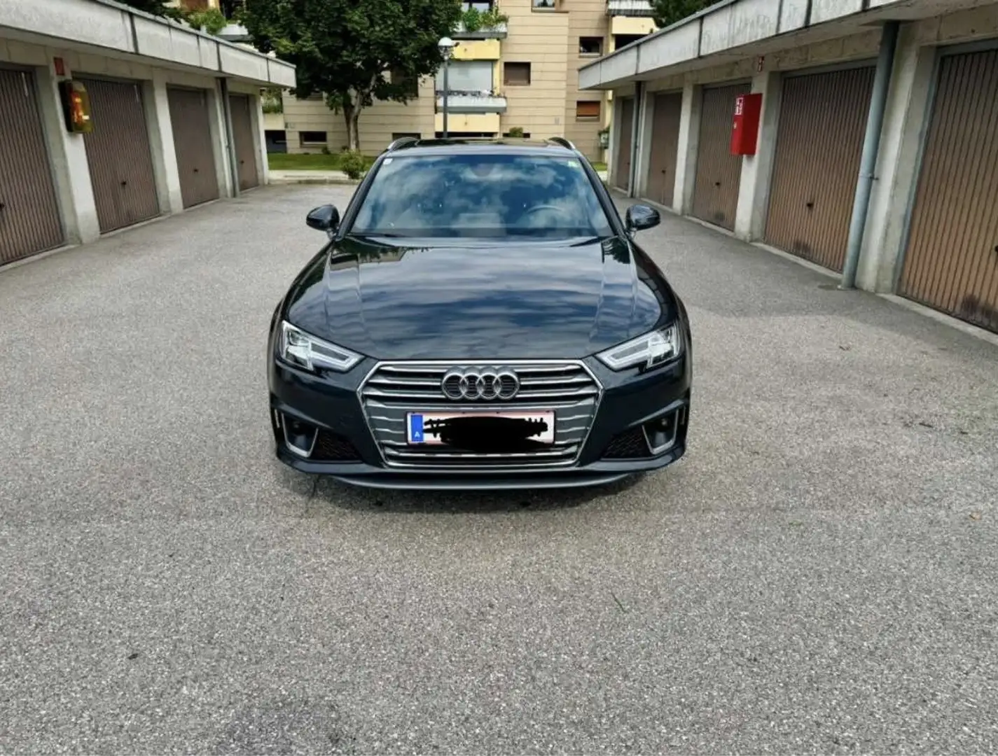 Audi A4 Avant 35 TDI Sport S-tronic s-line Grau - 2