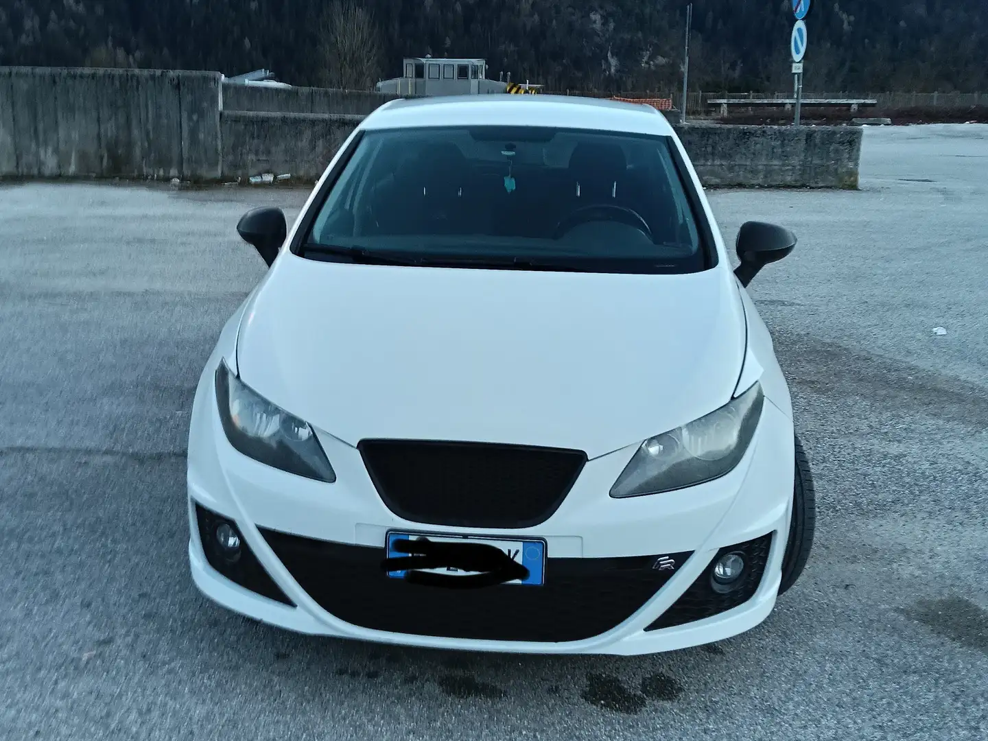 SEAT Ibiza Ibiza 5p 2.0 tdi cr FR Blanc - 2