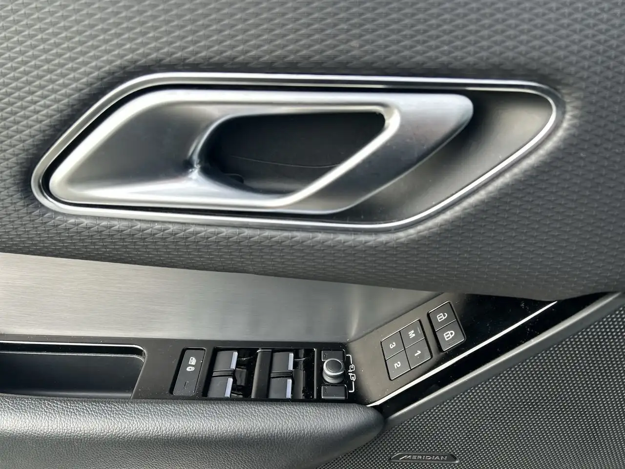 Land Rover Range Rover Velar снимка Land Rover Range Rover Velar