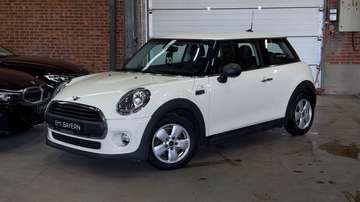 *1.5d*one*Garantie*Multi Stuur*Navigatie*Parkeersensor*Lichtsensor*Regensensor*Airco