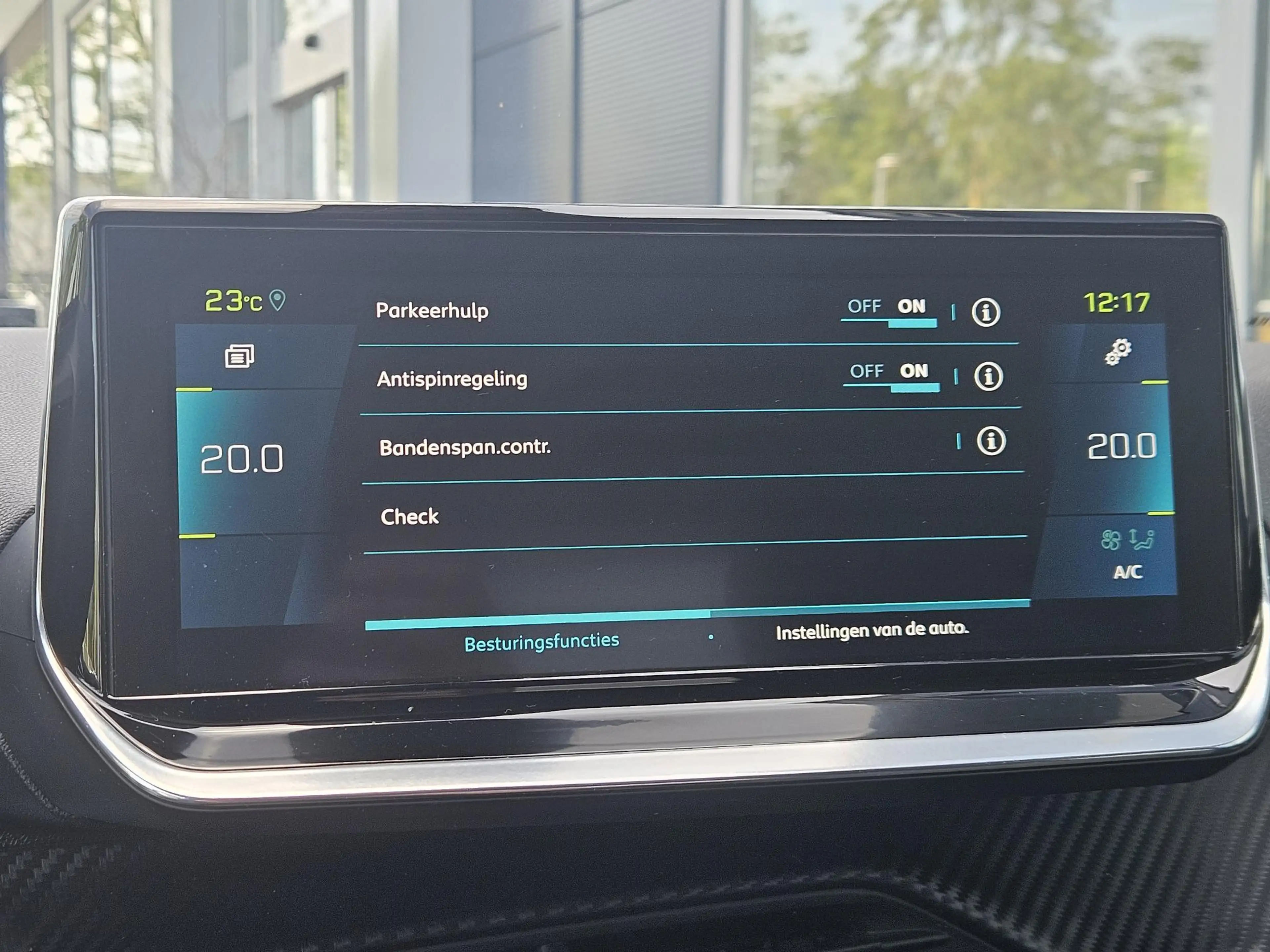 Peugeot e-2008 EV Blue Lease Allure 50 kWh SOH 92% | Cruise Contr — photo 35
