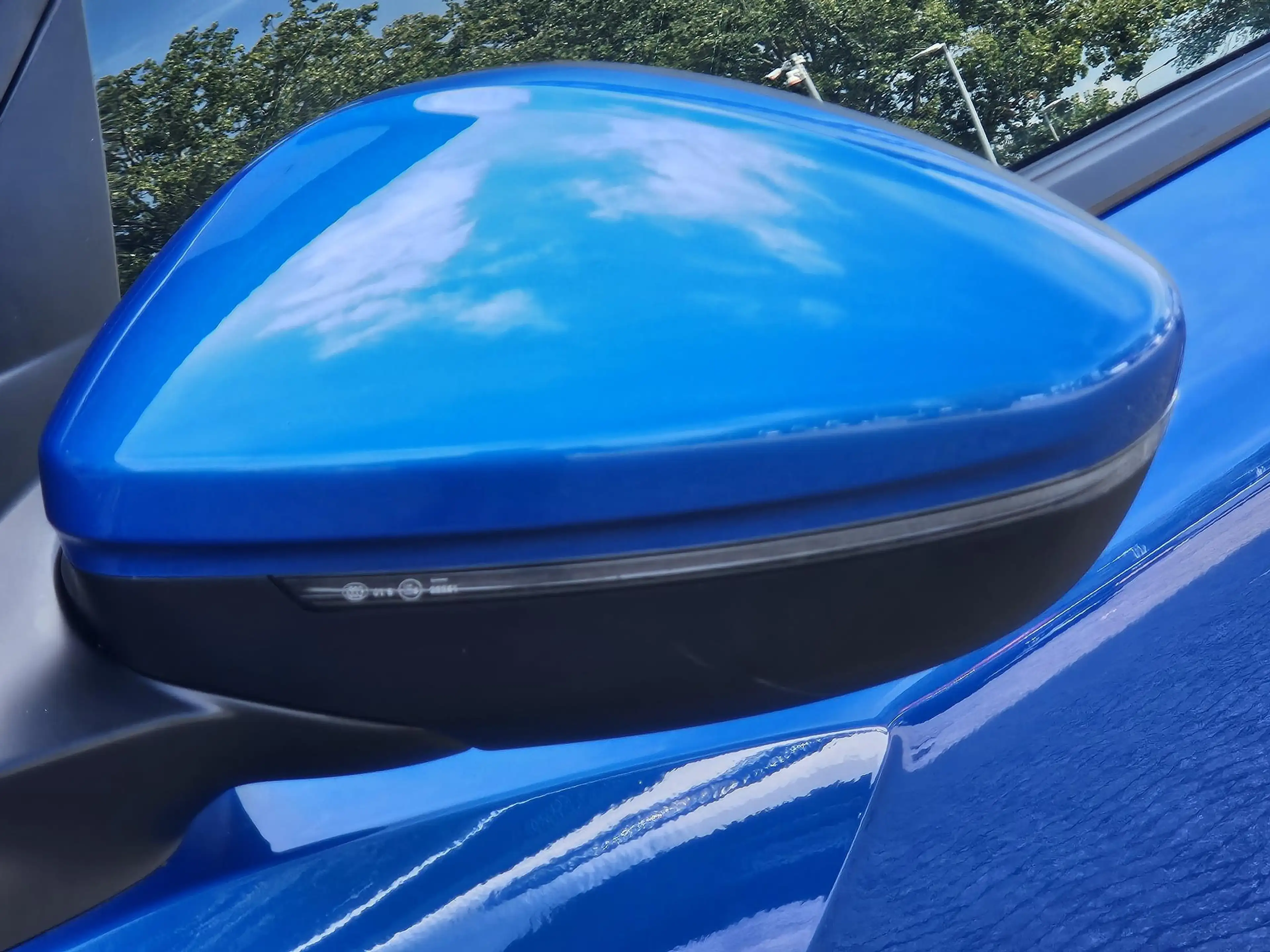Peugeot e-2008 EV Blue Lease Allure 50 kWh SOH 92% | Cruise Contr — photo 17