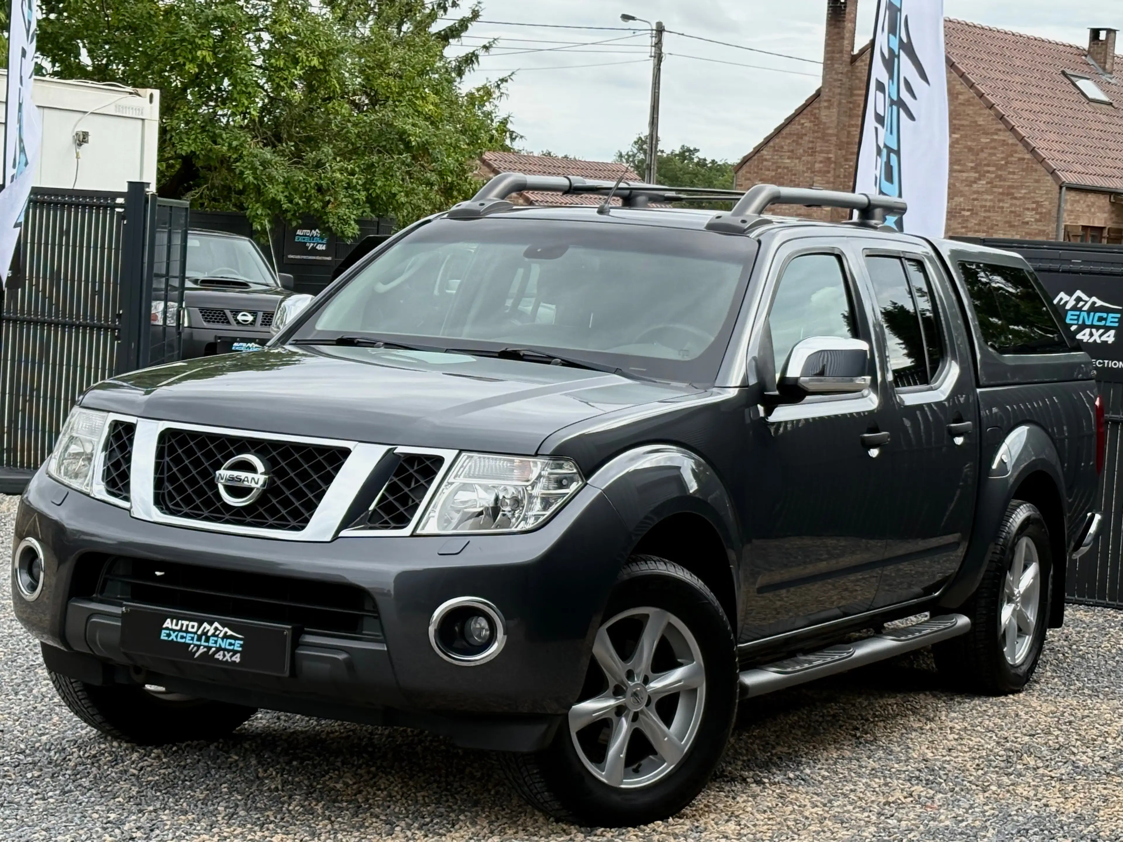 Nissan Navara 2.5 dCi 4x4 190cv/ Full Options/ Neuve! — photo 3