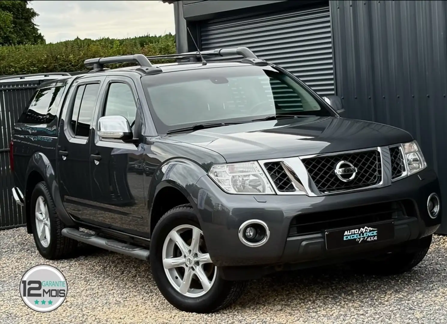 Nissan Navara 2.5 dCi 4x4 190cv/ Full Options/ Neuve! Gris - 1