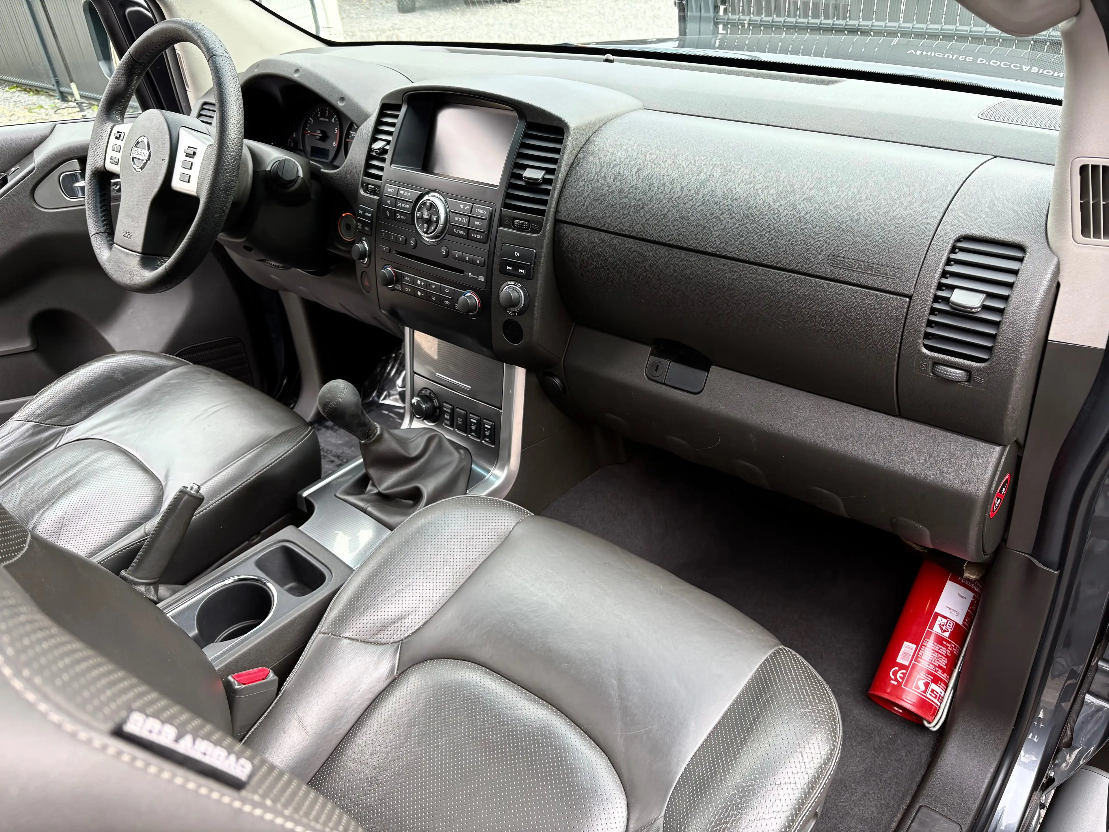 Nissan Navara 2.5 dCi 4x4 190cv/ Full Options/ Neuve! — photo 8