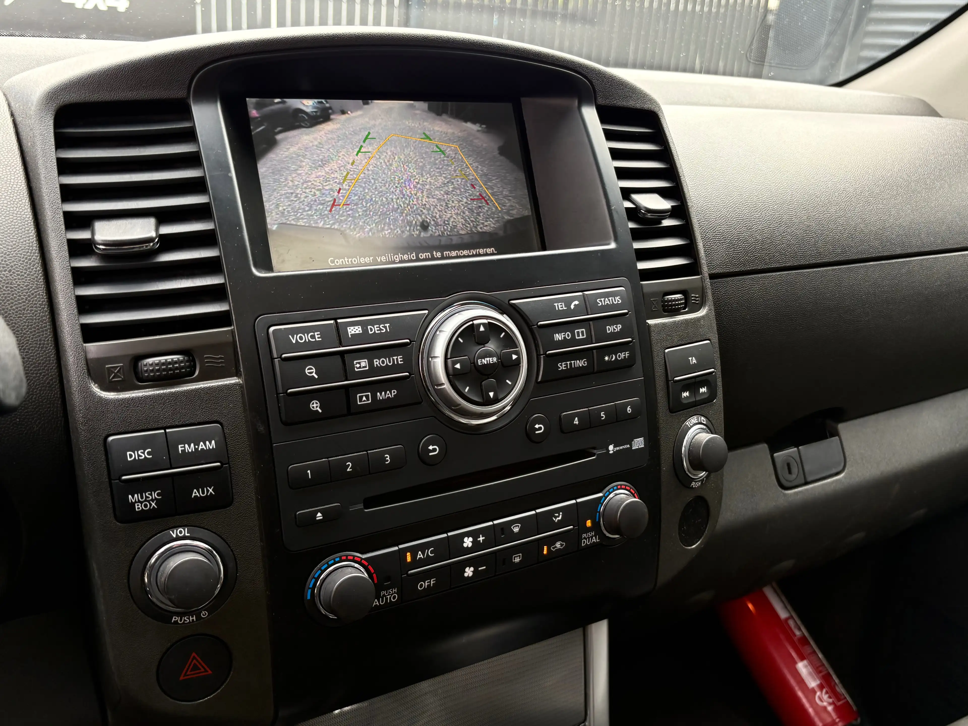 Nissan Navara 2.5 dCi 4x4 190cv/ Full Options/ Neuve! — photo 13