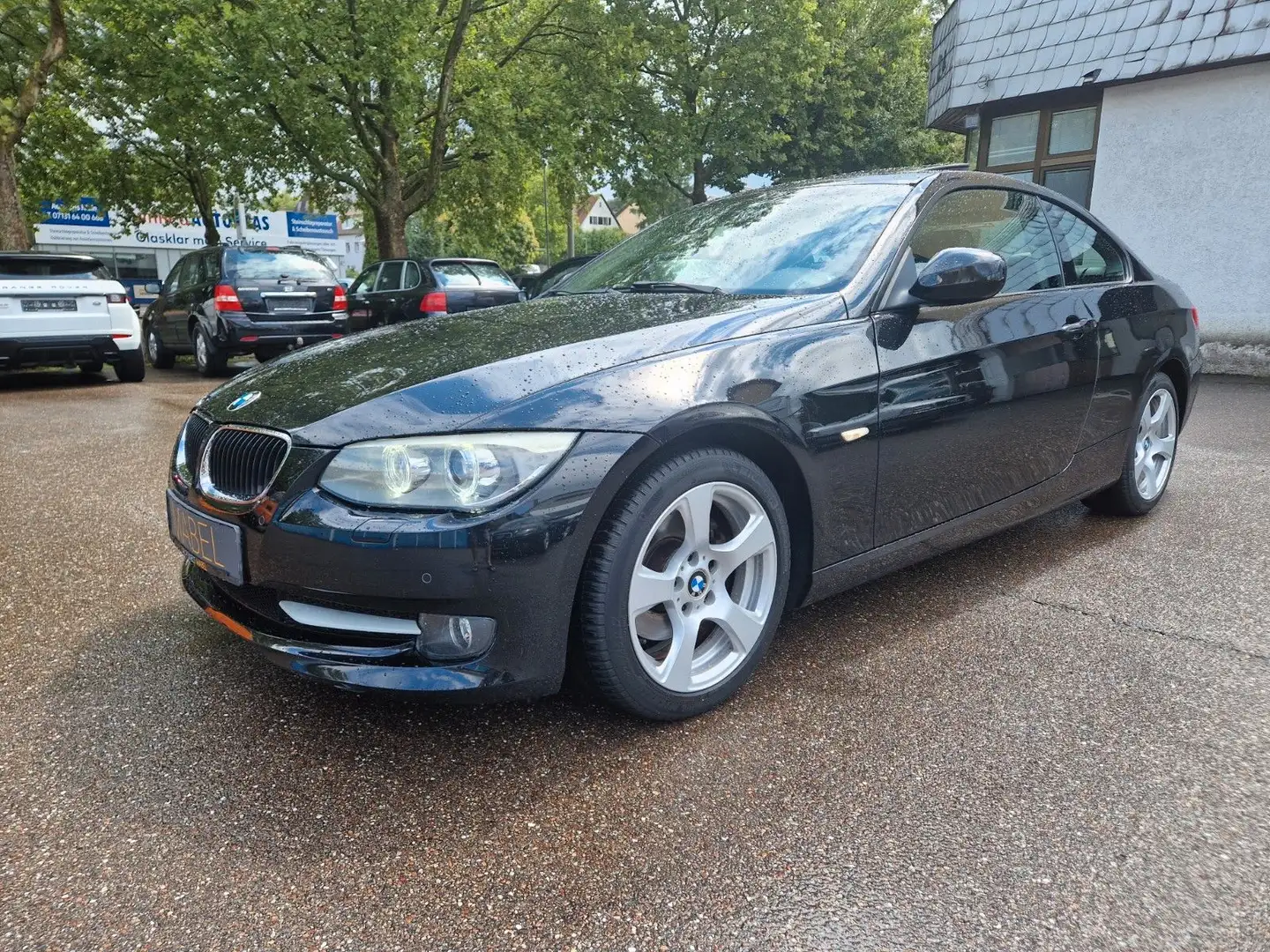 BMW 320 d Coupe +AUTOMATIK+LEDER+NAVI+2.HD+ Schwarz - 1