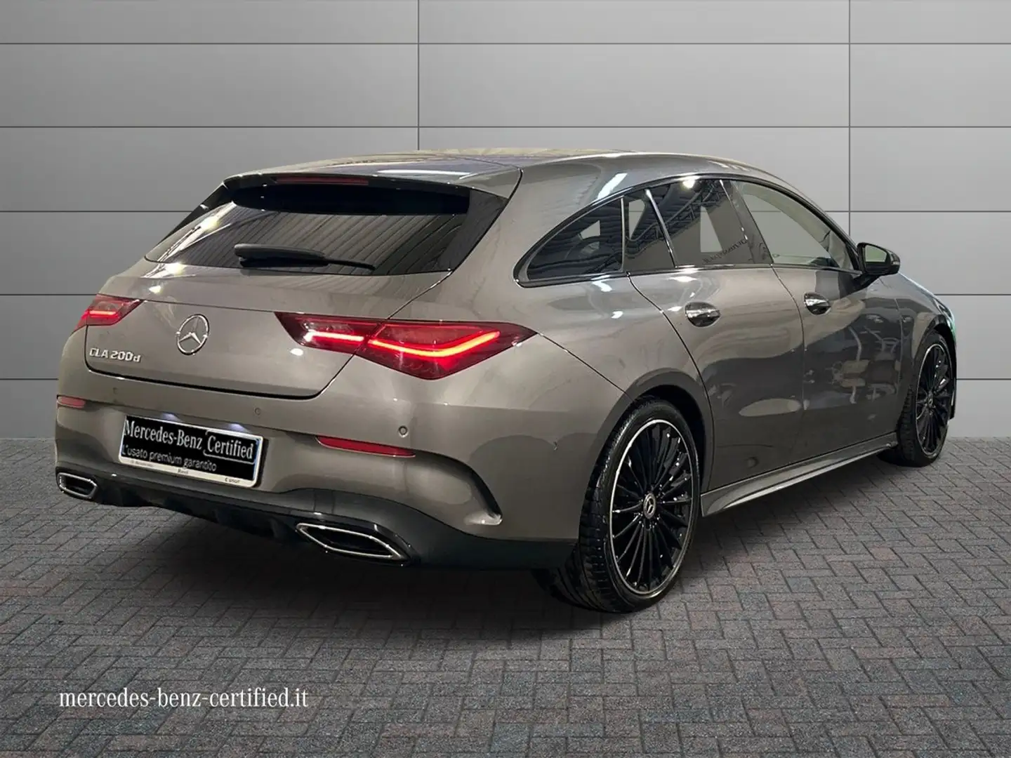 Mercedes-Benz CLA 200 200 d AMG Line Premium Plus auto Grigio - 2