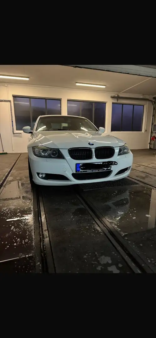 BMW 318 318i - 2