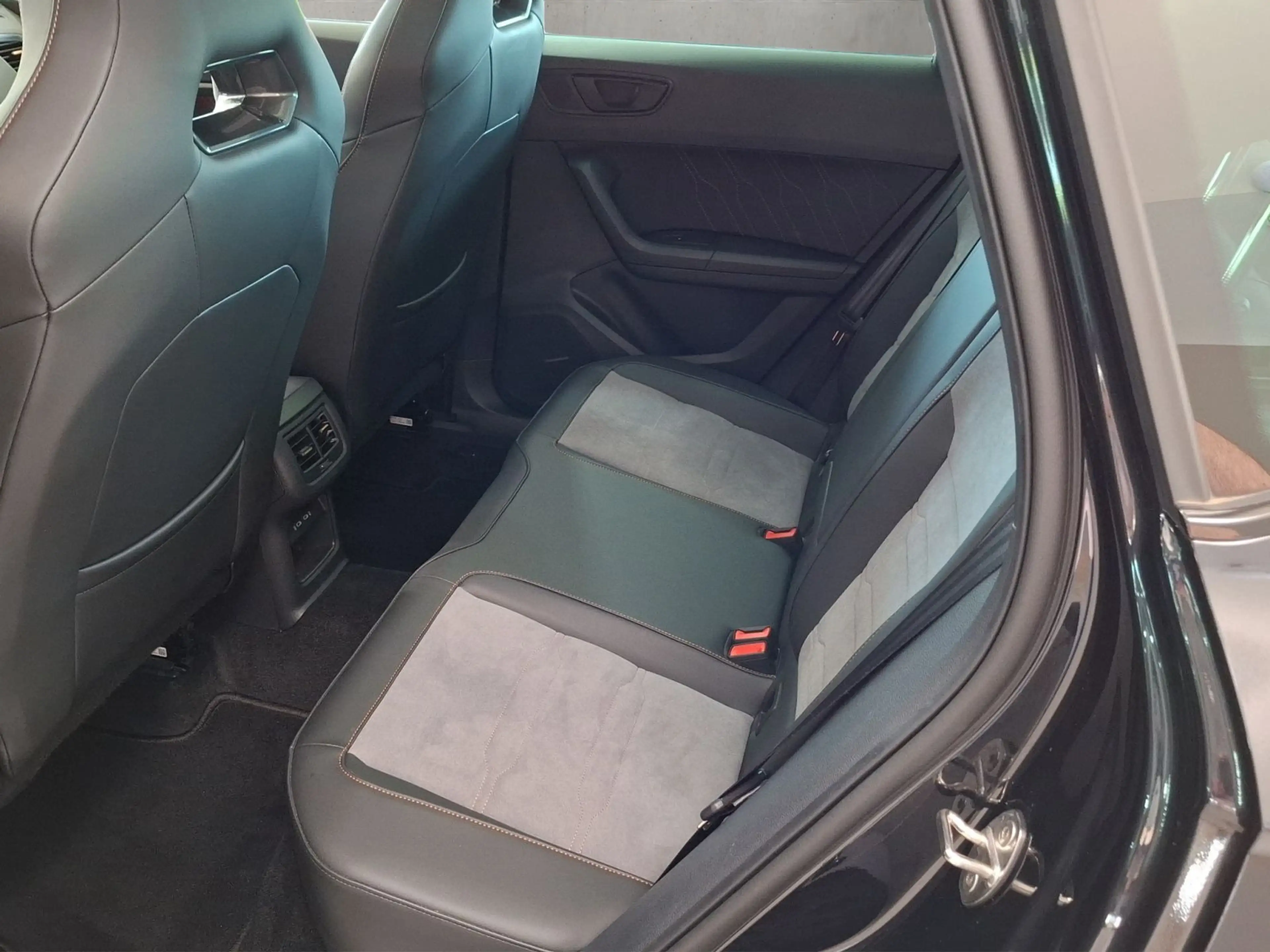 CUPRA Ateca 1.5 TSI Automatik — photo 14