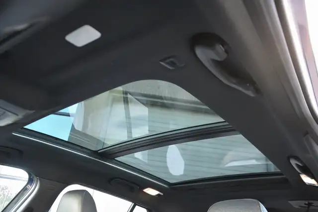 BMW 2 Series view 6