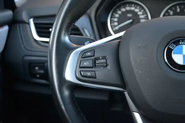 BMW 2 Series view 19