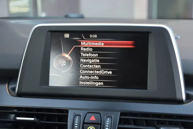 BMW 2 Series view 12