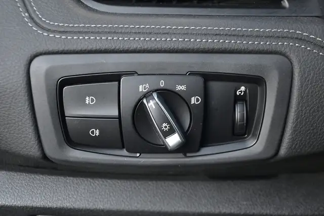 BMW 2 Series view 21