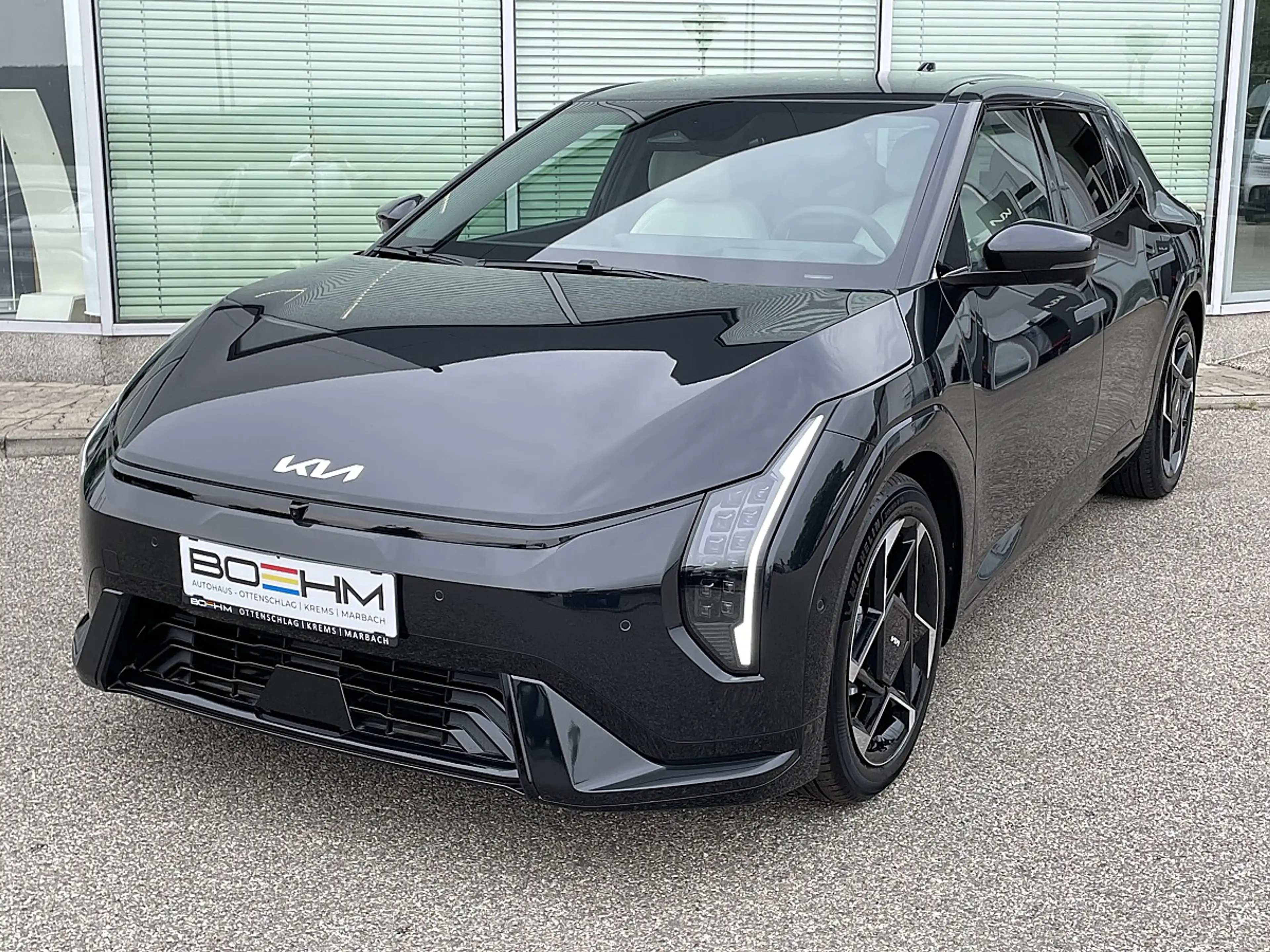 Kia EV4 HB FWD 81,4kWh GT-Line — photo 2