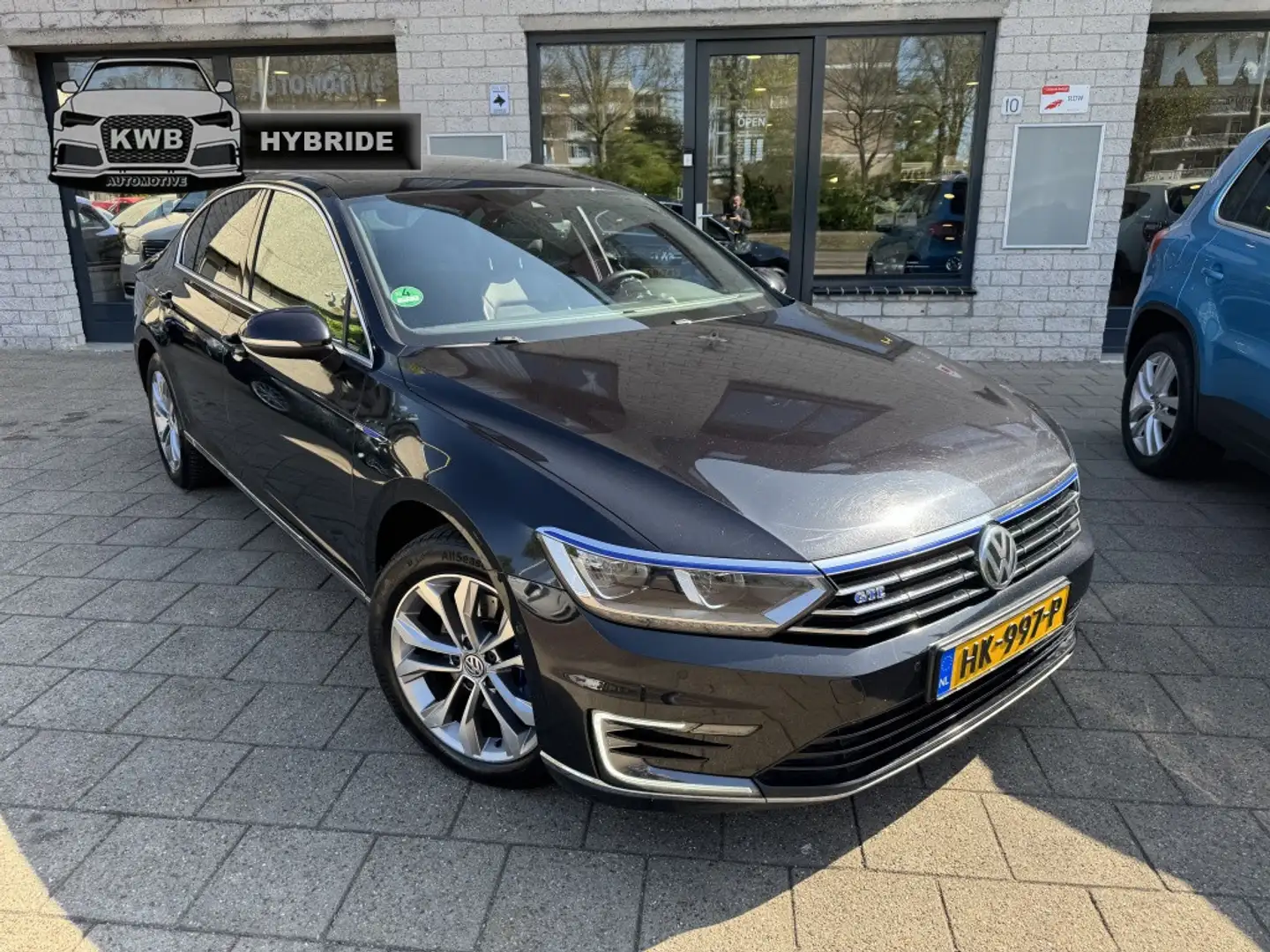 Volkswagen Passat 1.4 TSI GTE Highline Pano camera Nav trekhaak Zwart - 1