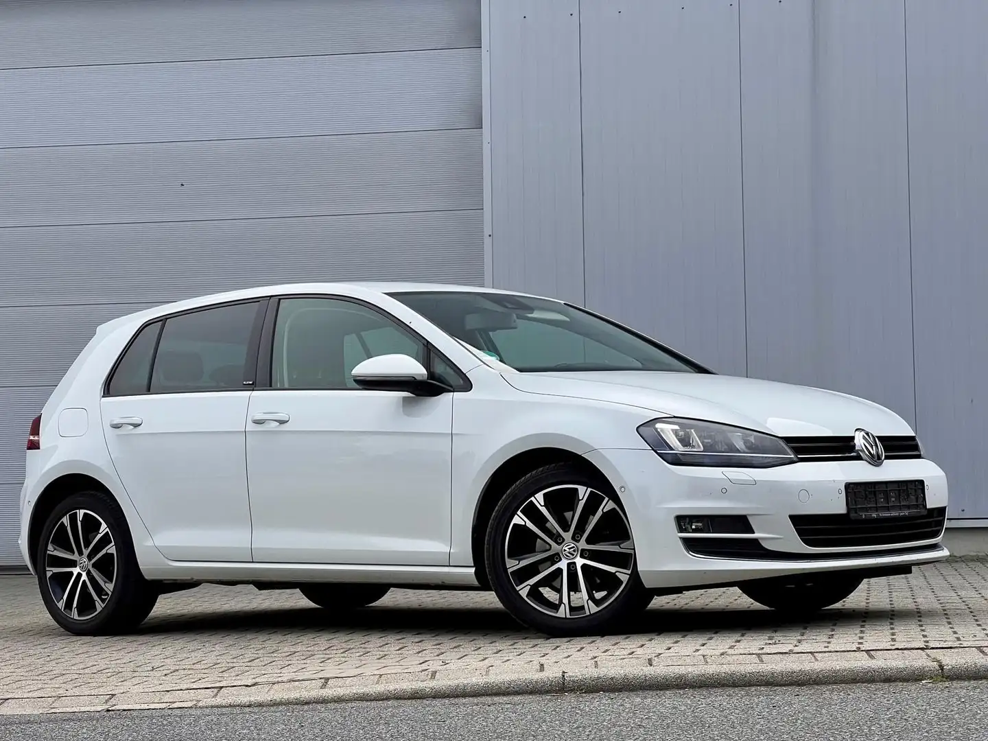 Volkswagen Golf VII Lim. Allstar BMT Xenon Navi Sitzheizung Wit - 2