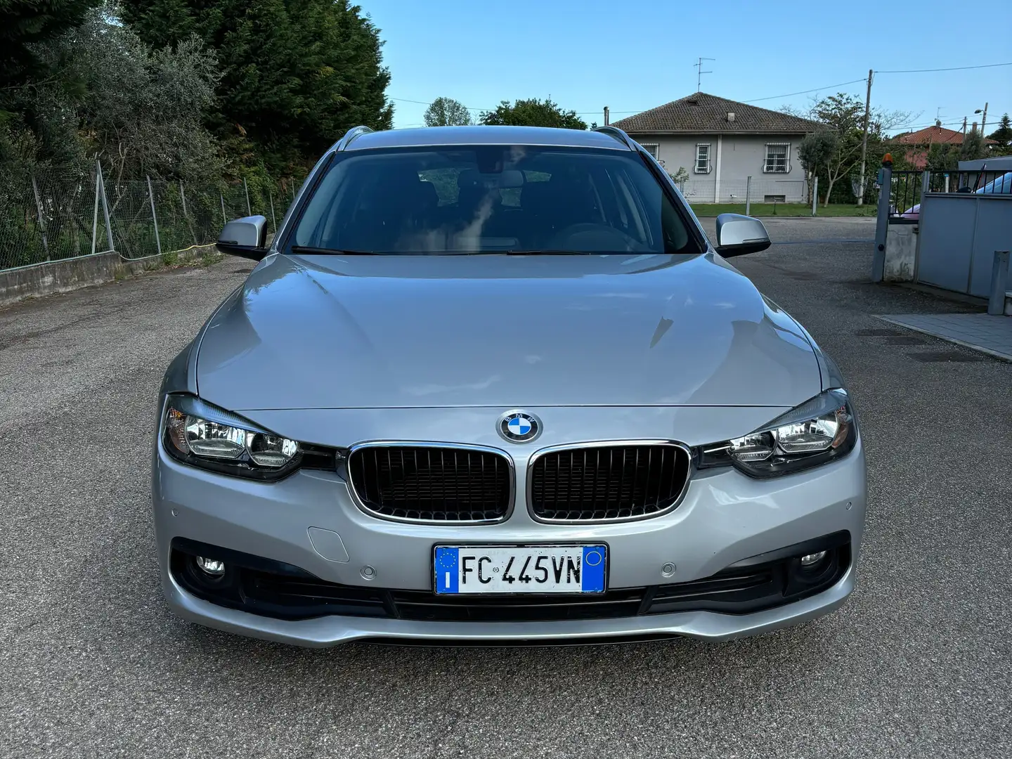 BMW 320 320d Touring xdrive auto Argento - 2