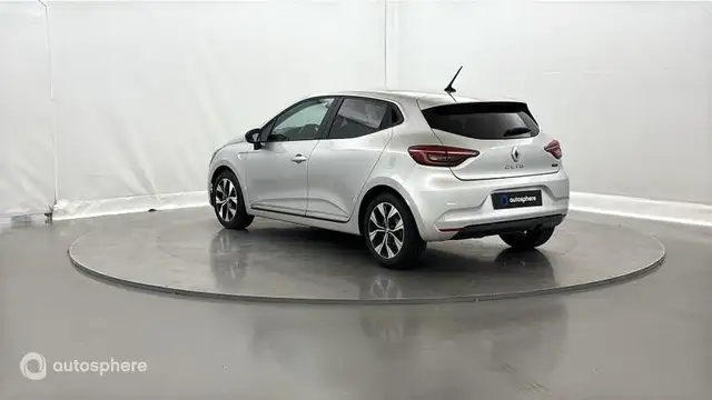 Renault Clio view 8
