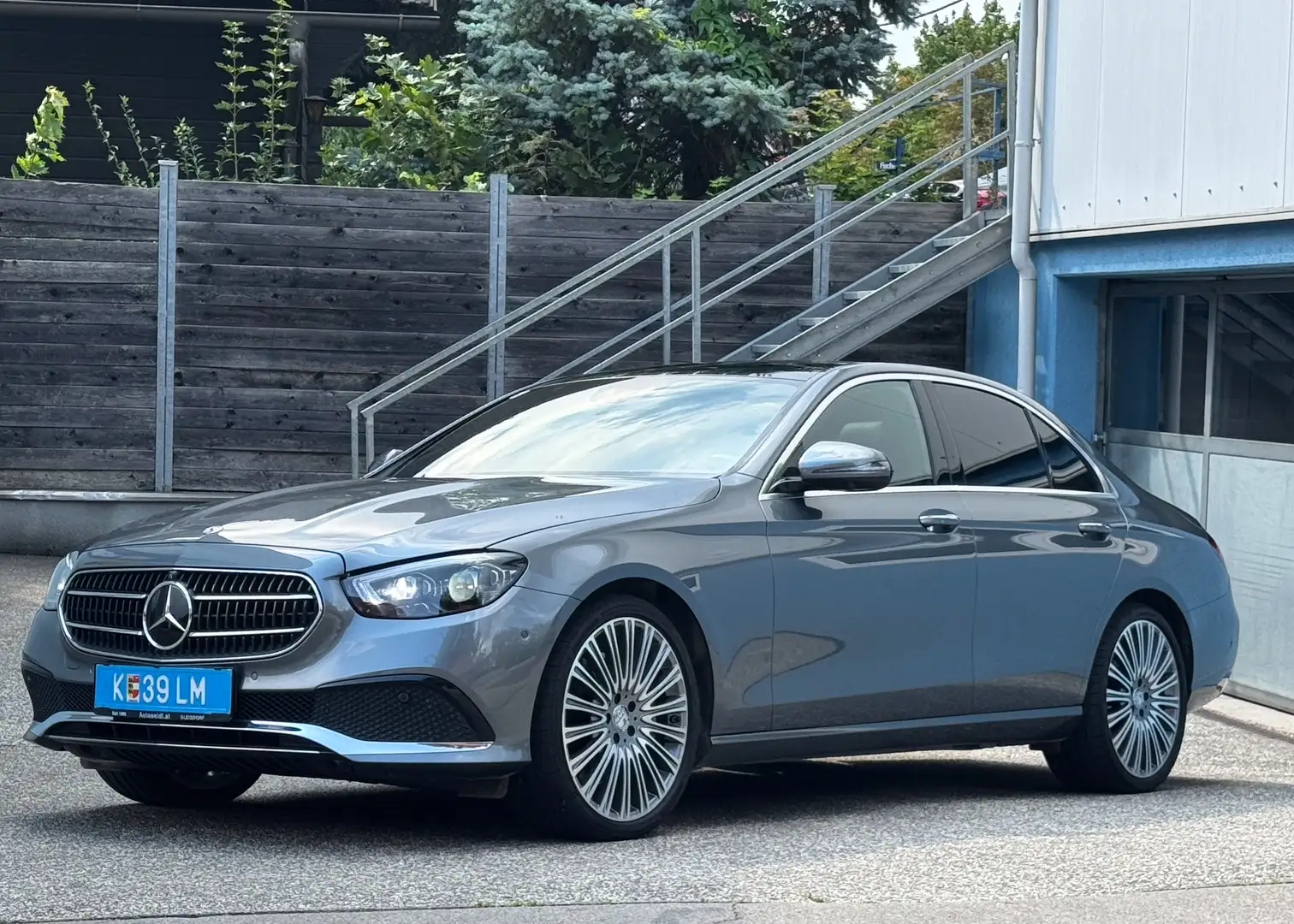 Mercedes-Benz E 450 E 450 4Matic (213.059) Gris - 2