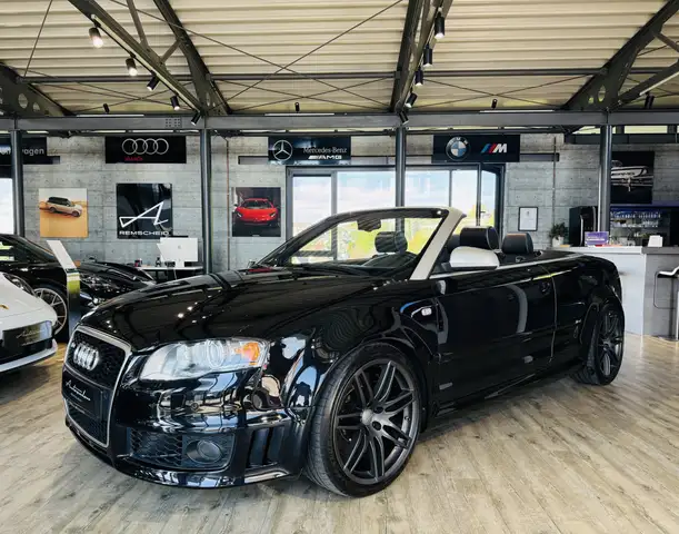 Audi RS4 4.2 FSI quattro Cabrio*KW*BI-XENON*MMI*BOSE*