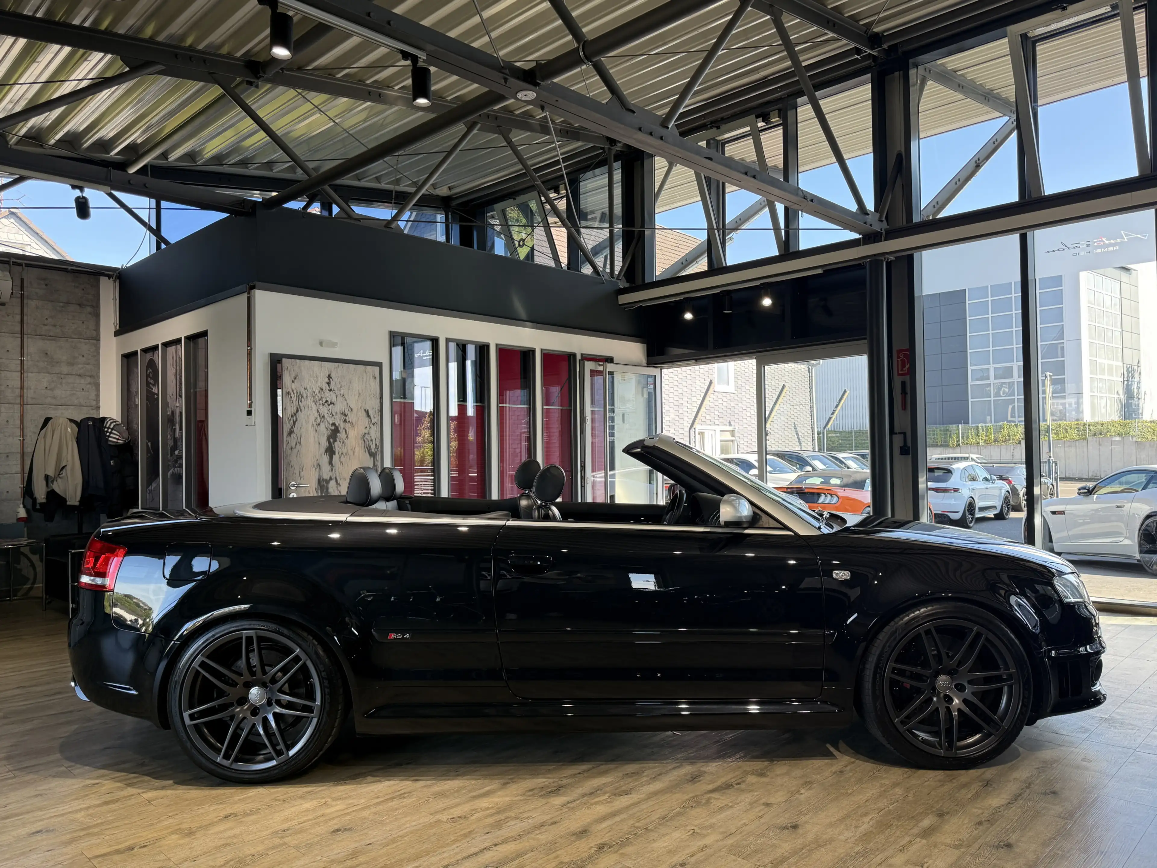 Audi RS4 4.2 FSI quattro Cabrio*KW*BI-XENON*MMI*BOSE* — photo 13