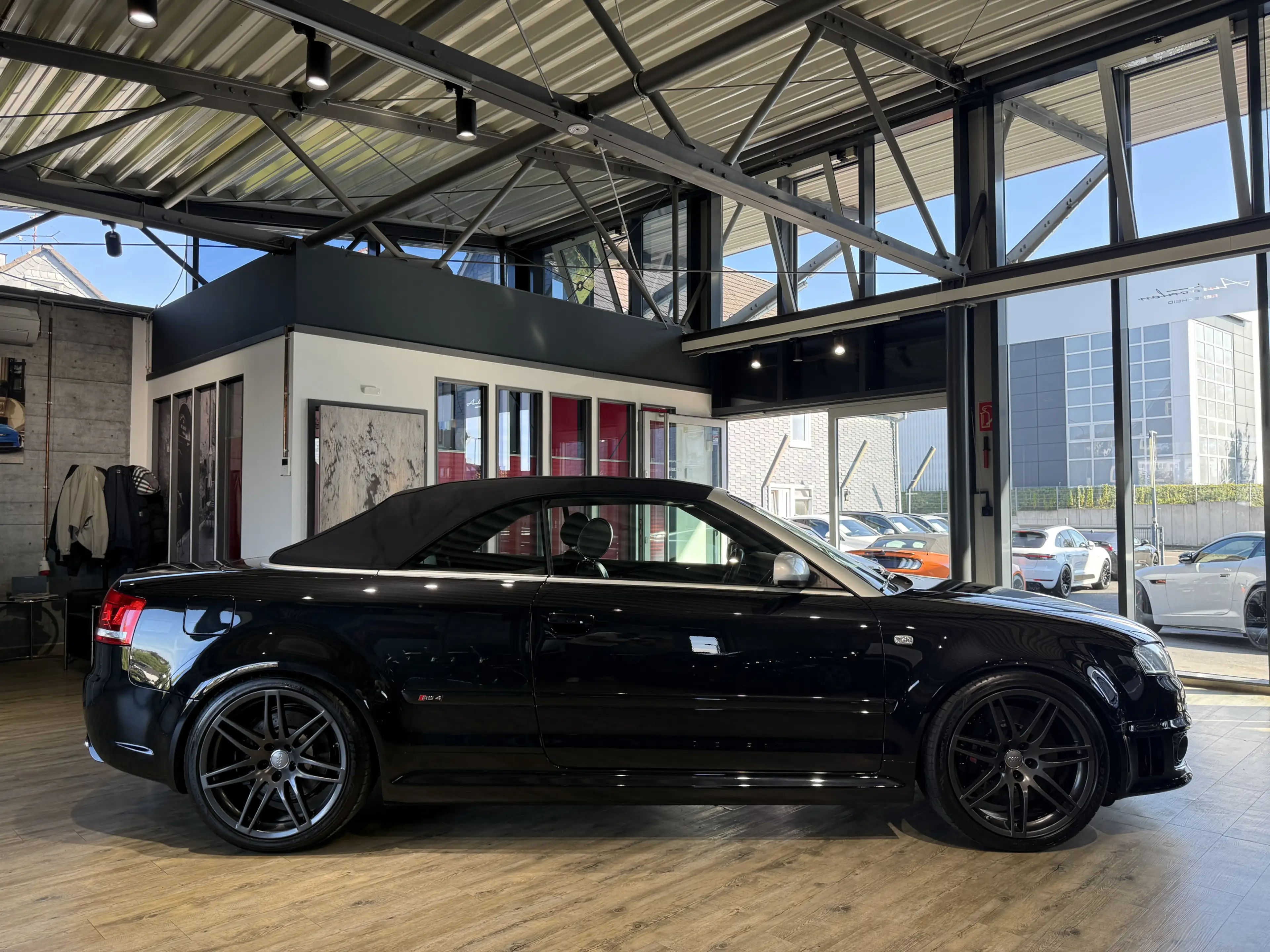 Audi RS4 4.2 FSI quattro Cabrio*KW*BI-XENON*MMI*BOSE* — photo 14