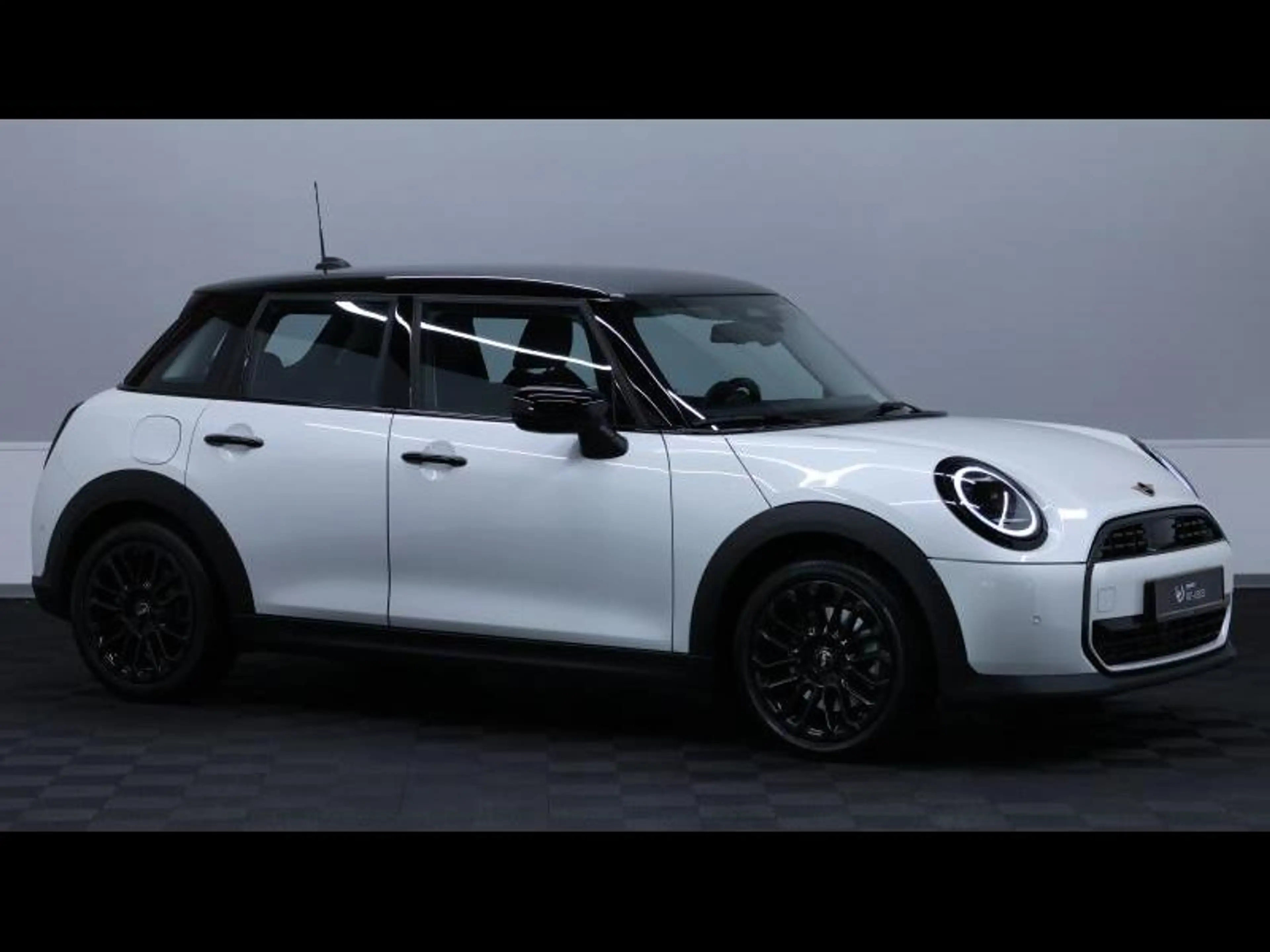 MINI Cooper C 1.5 156ch Steptronic — photo 3