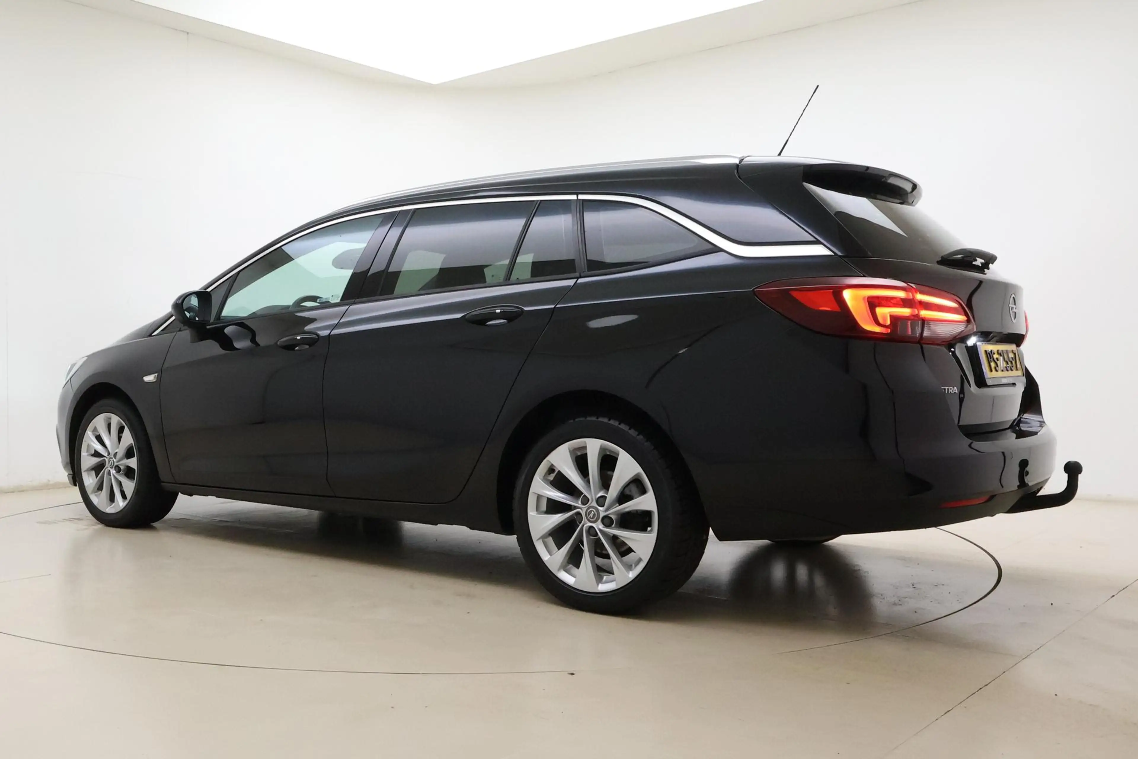 Opel Astra Sports Tourer 1.4 Innovation 150 PK | Trekhaak | C — photo 11