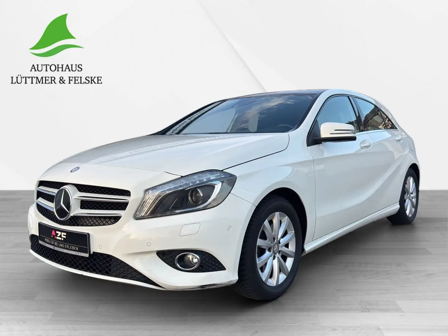Mercedes-Benz A 200 d, Style, AHK, BI-XENON, RÜCKFAHRKAMERA Weiß - 2