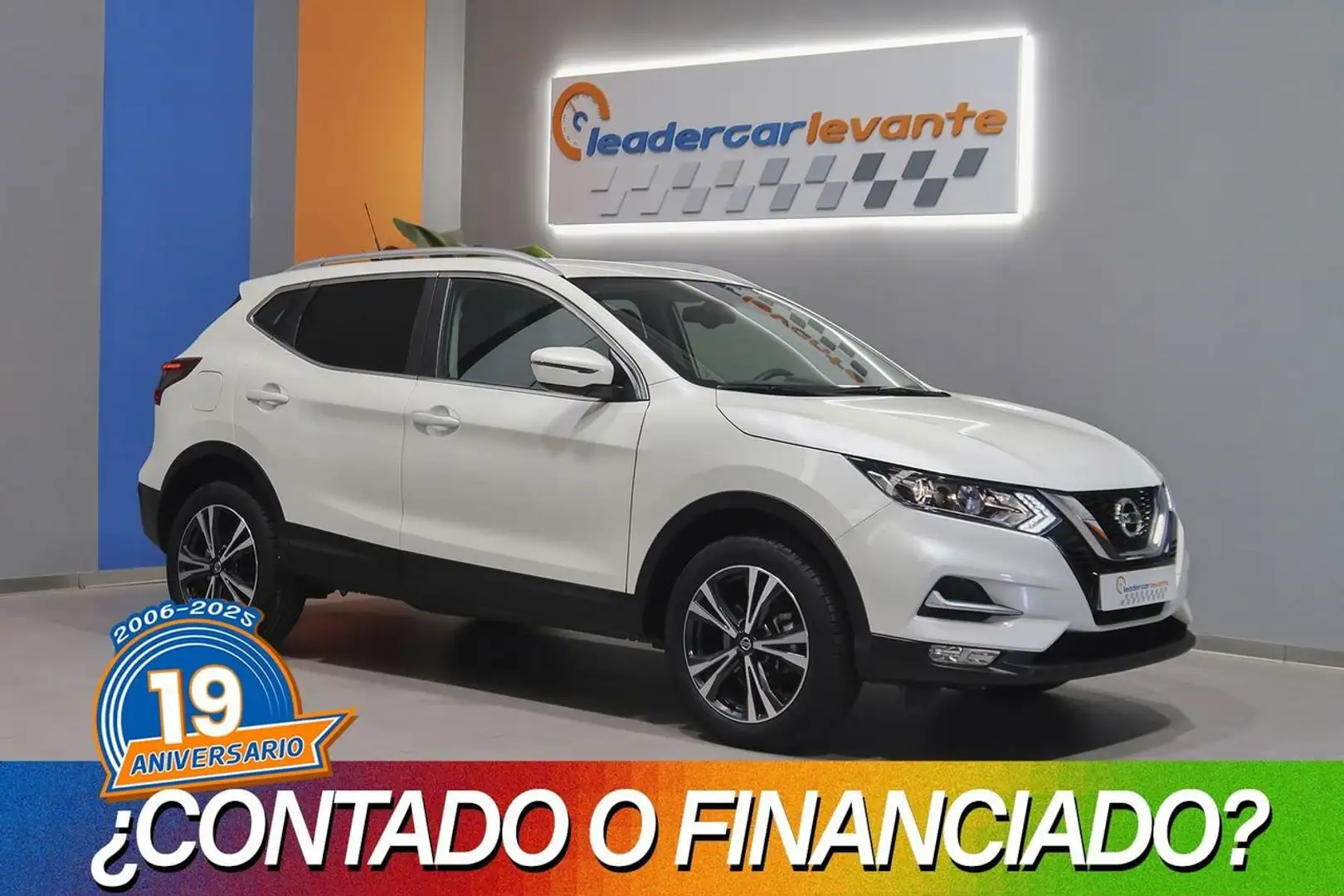 Nissan Qashqai DCI E6D N-CONNECTA 116cv Weiß - 1