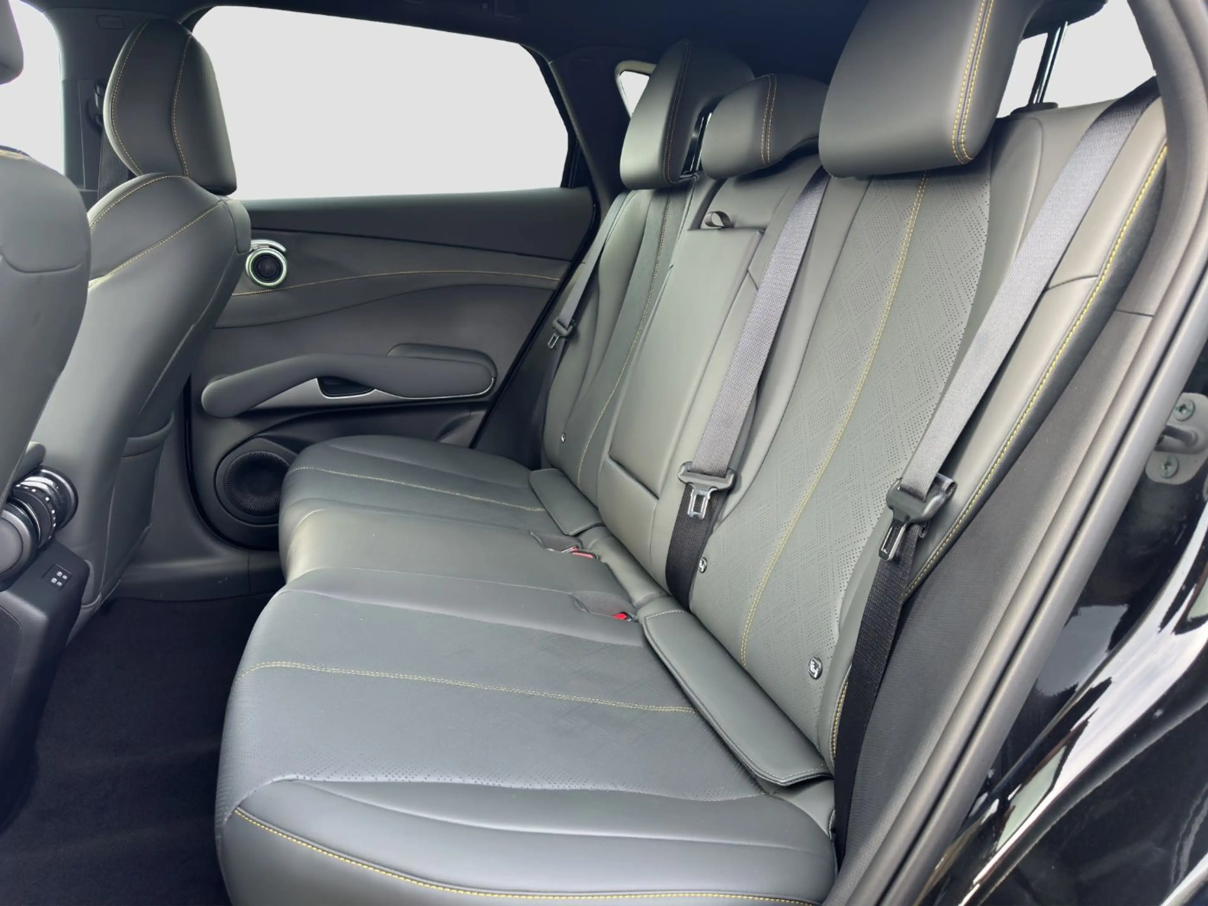 BYD Atto 3 EVO — photo 12