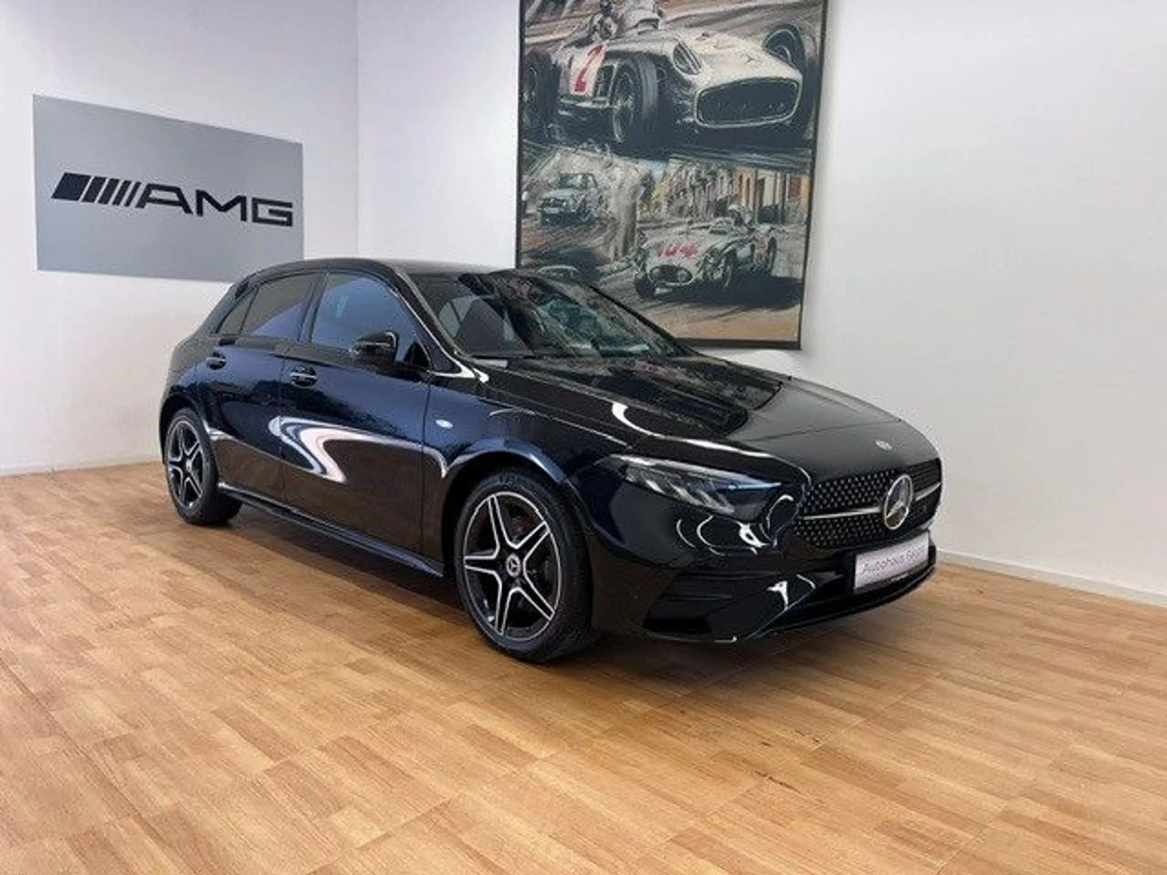 Mercedes-Benz A 250 e AMG-Line Panorama Distronic Keyless Go