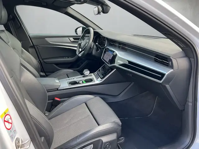 Audi A6 view 14