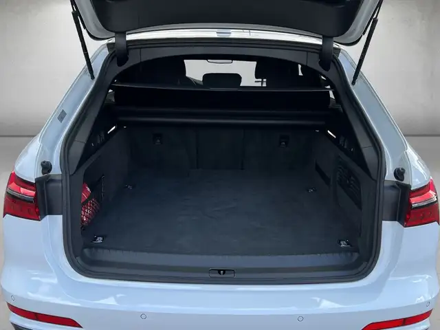 Audi A6 view 6