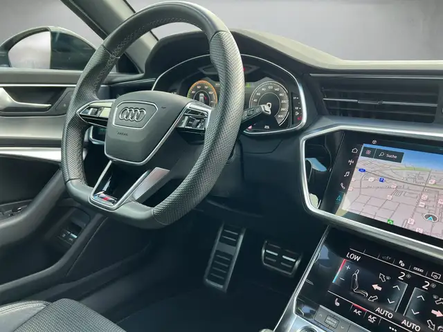 Audi A6 view 8