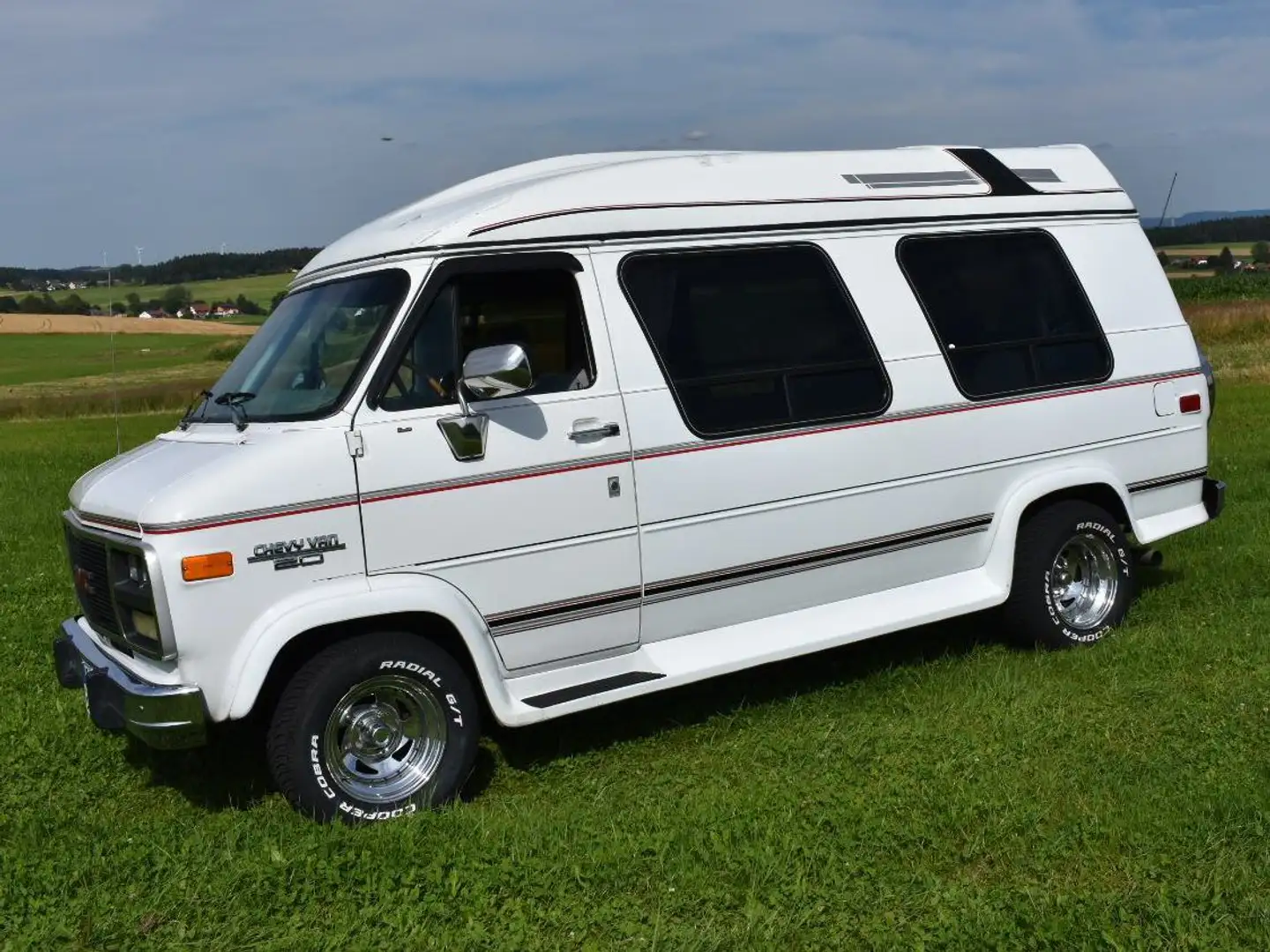 Chevrolet Chevy Van G 20 High Top Alb - 1