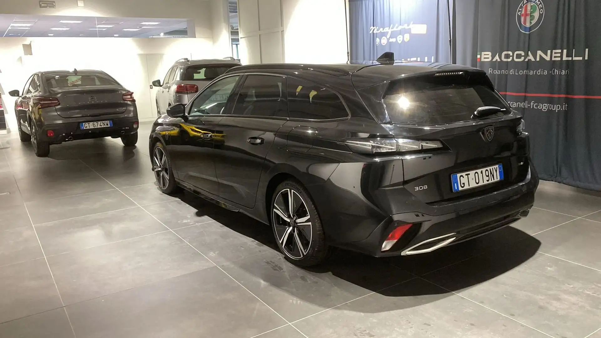 Peugeot 308 308 Plug-in Hybrid 225 e-EAT8 SW GT Negro - 2