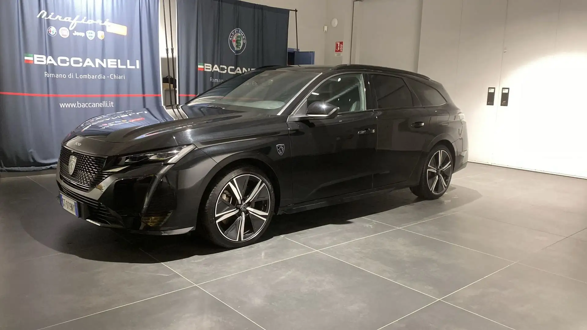 Peugeot 308 308 Plug-in Hybrid 225 e-EAT8 SW GT Negro - 1