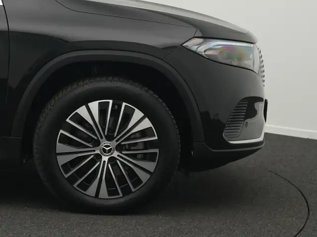 Mercedes-Benz Eqa view 8