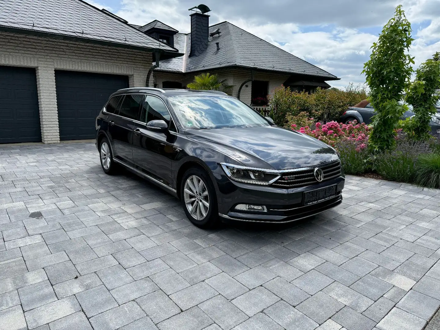 Volkswagen Passat Variant Highline BMT/Start-Stopp 4Motion - 2