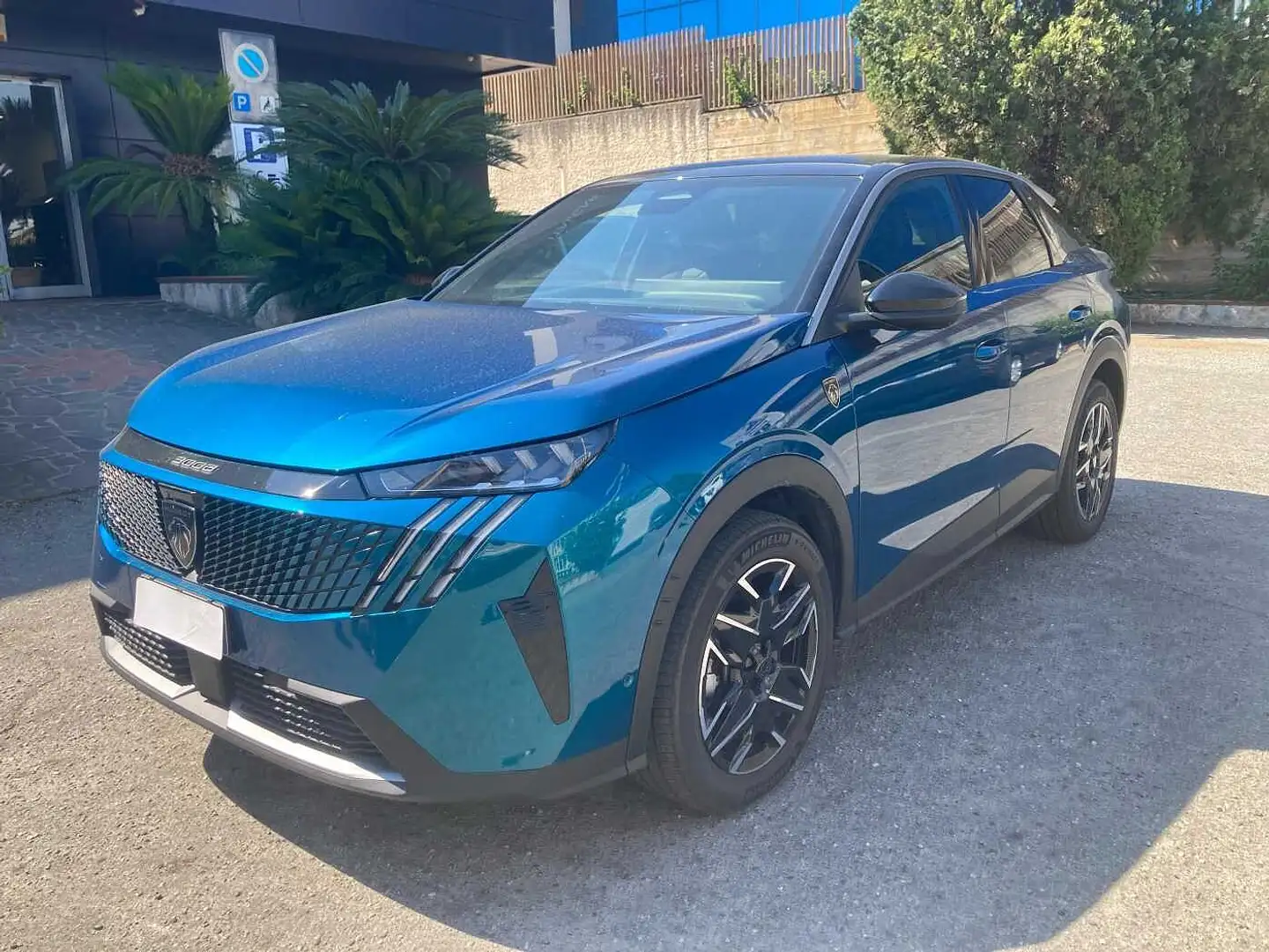 Peugeot 3008 3ª serie Hybrid 136 e-DCS6 GT Blu/Azzurro - 1