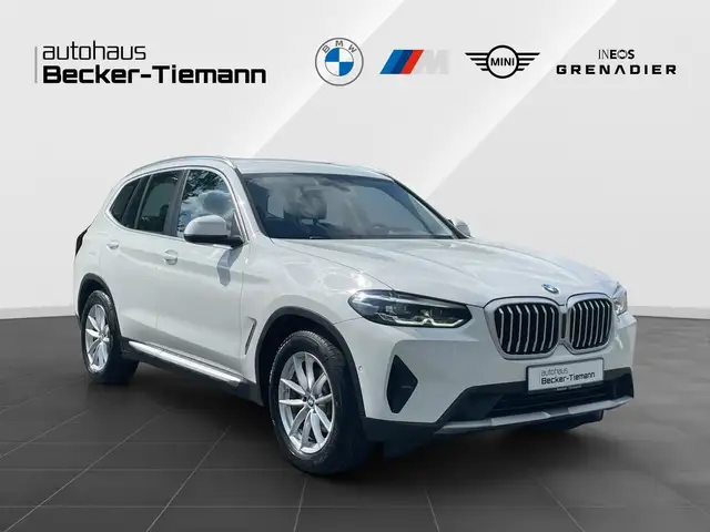 BMW X3 view 7